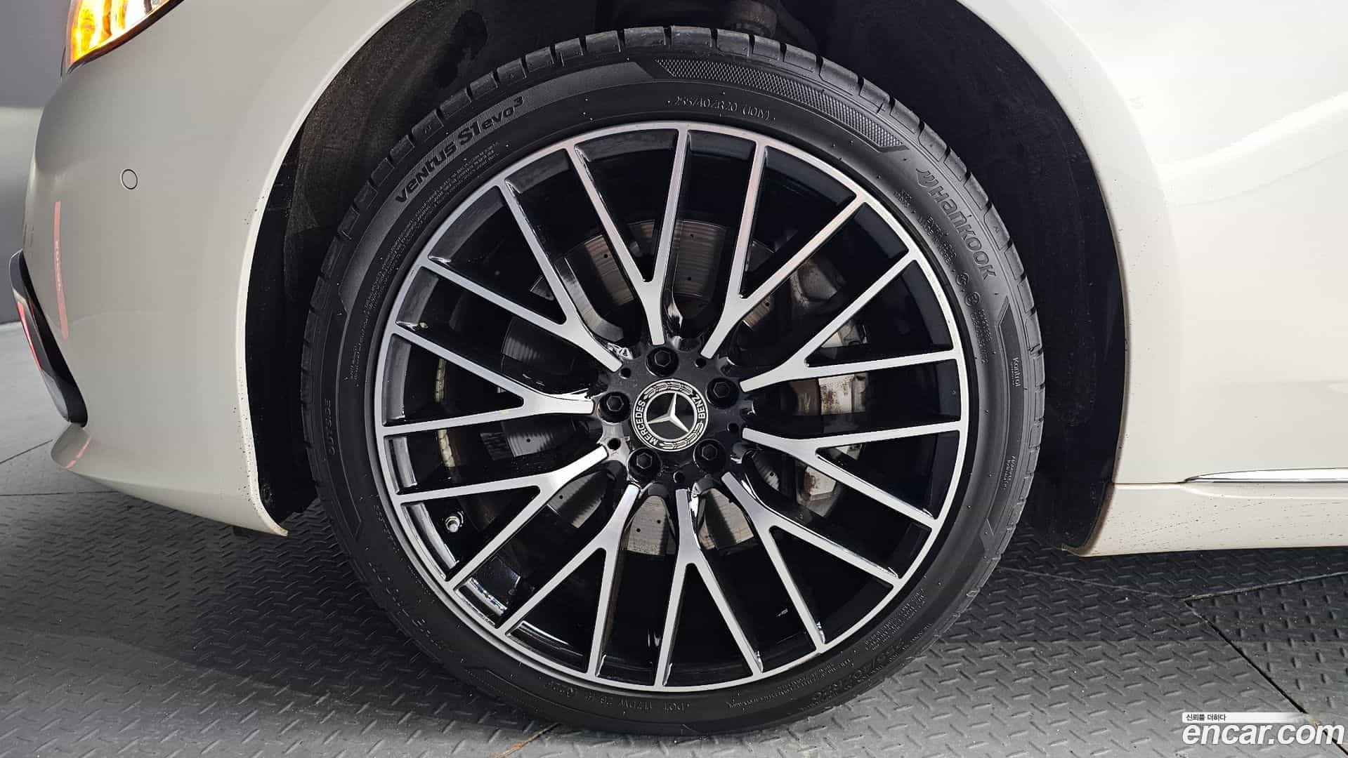 S-Class Mercedes-Benz 2021.4-OUTER-005