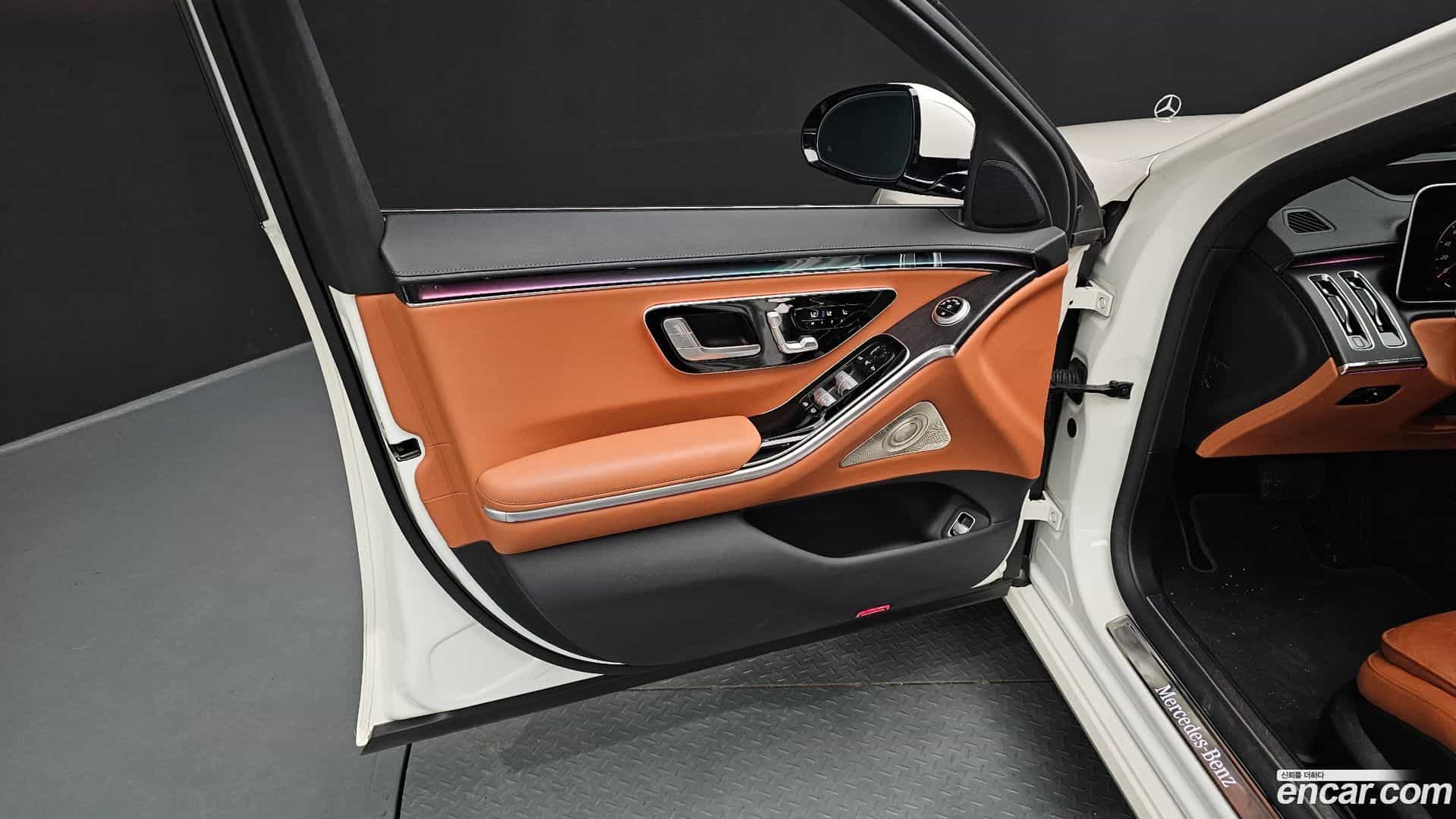 S-Class Mercedes-Benz 2021.4-INNER-034