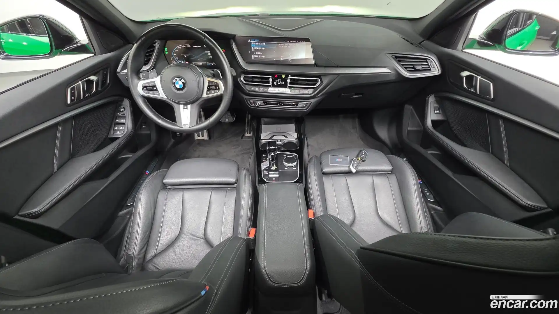 1-Series BMW 2022.3-INNER-007