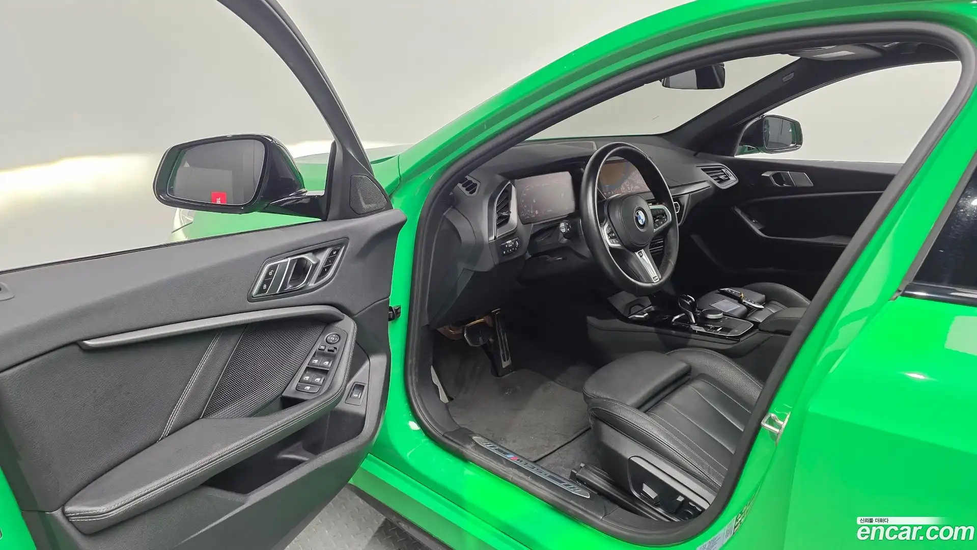1-Series BMW 2022.3-INNER-010