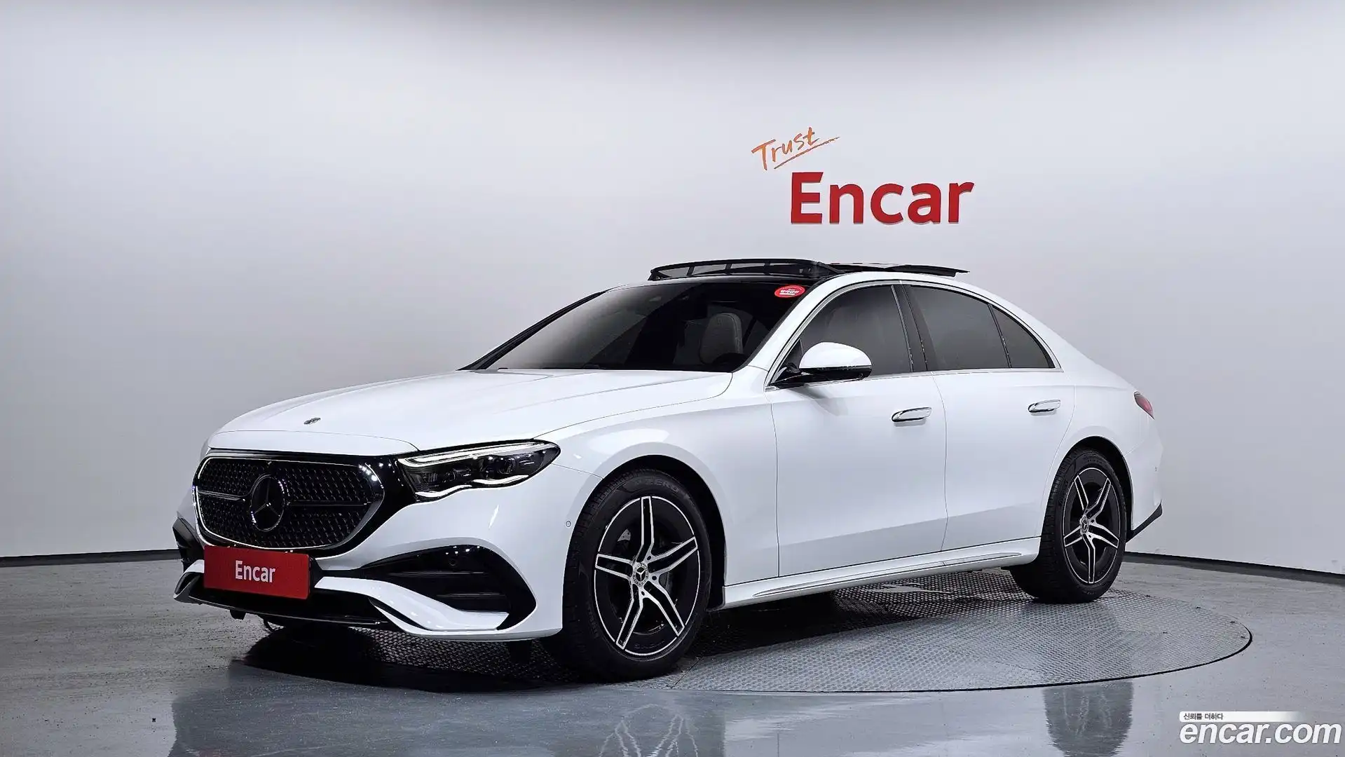 E-Class Mercedes-Benz 2025.11-OUTER-001