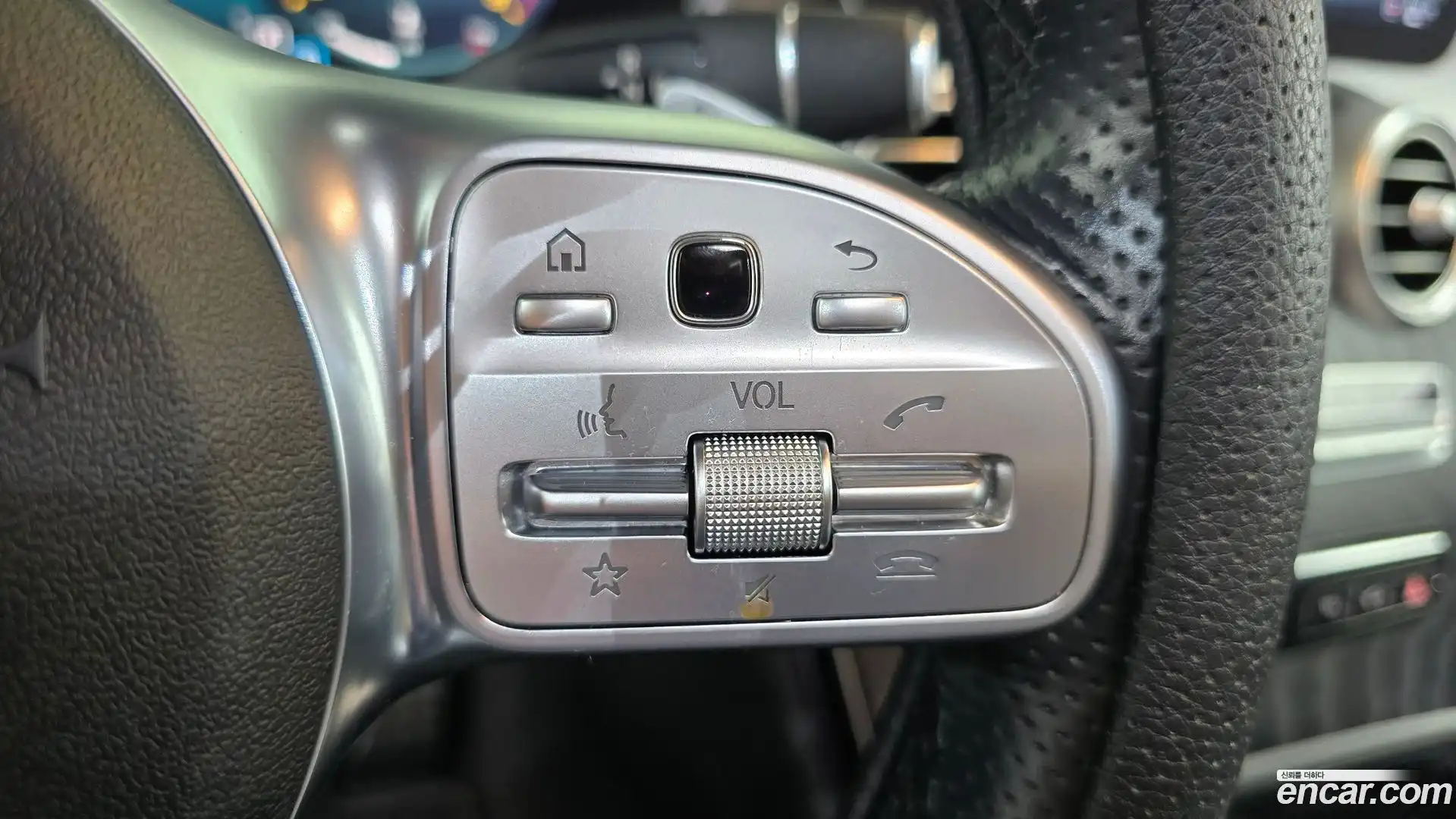 C-Class Mercedes-Benz 2021.0-OPTION-021