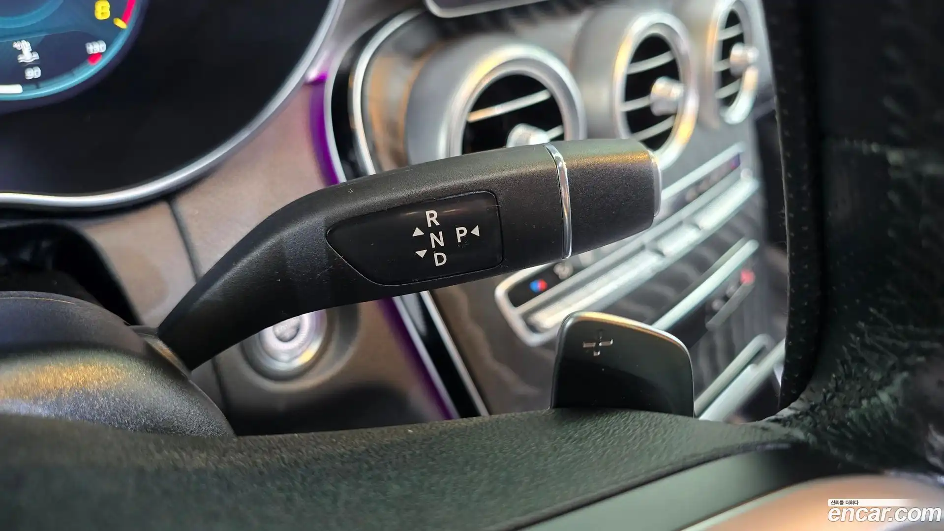 C-Class Mercedes-Benz 2021.0-OPTION-041