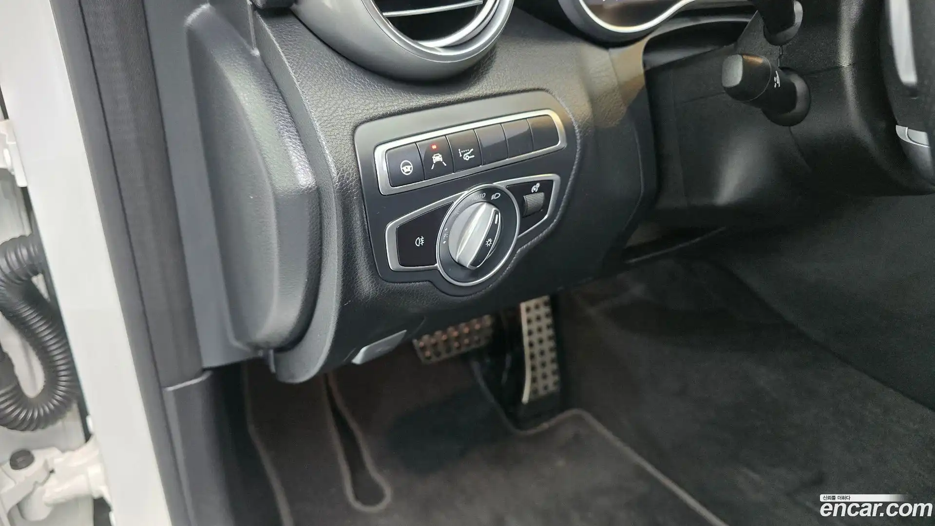 C-Class Mercedes-Benz 2021.0-OPTION-042