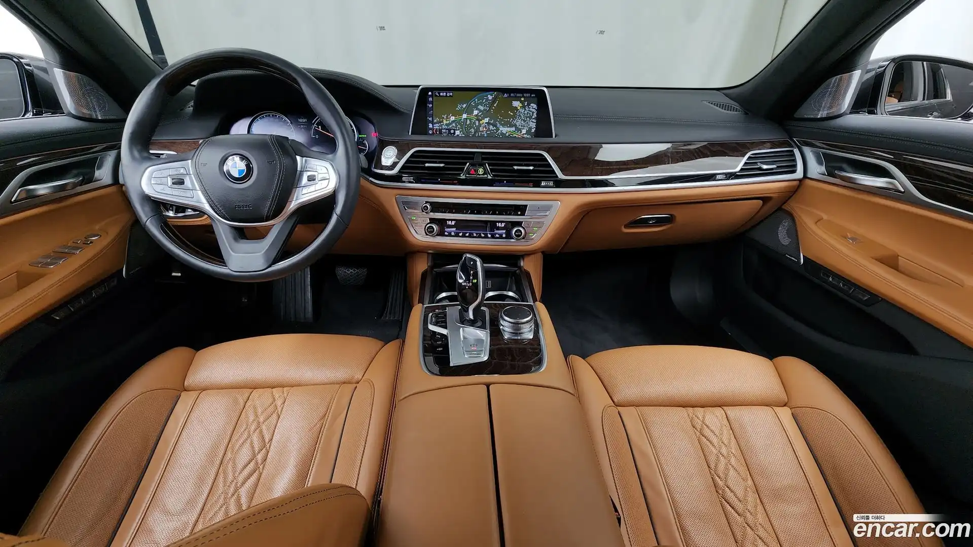 7-Series BMW 2017.11-INNER-007