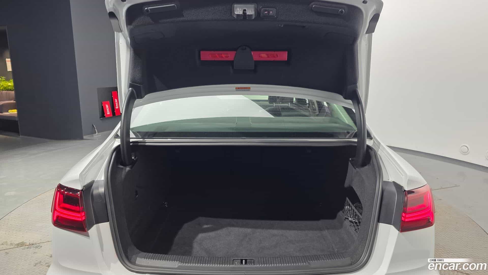 A6 Audi 2016.6-OPTION-024