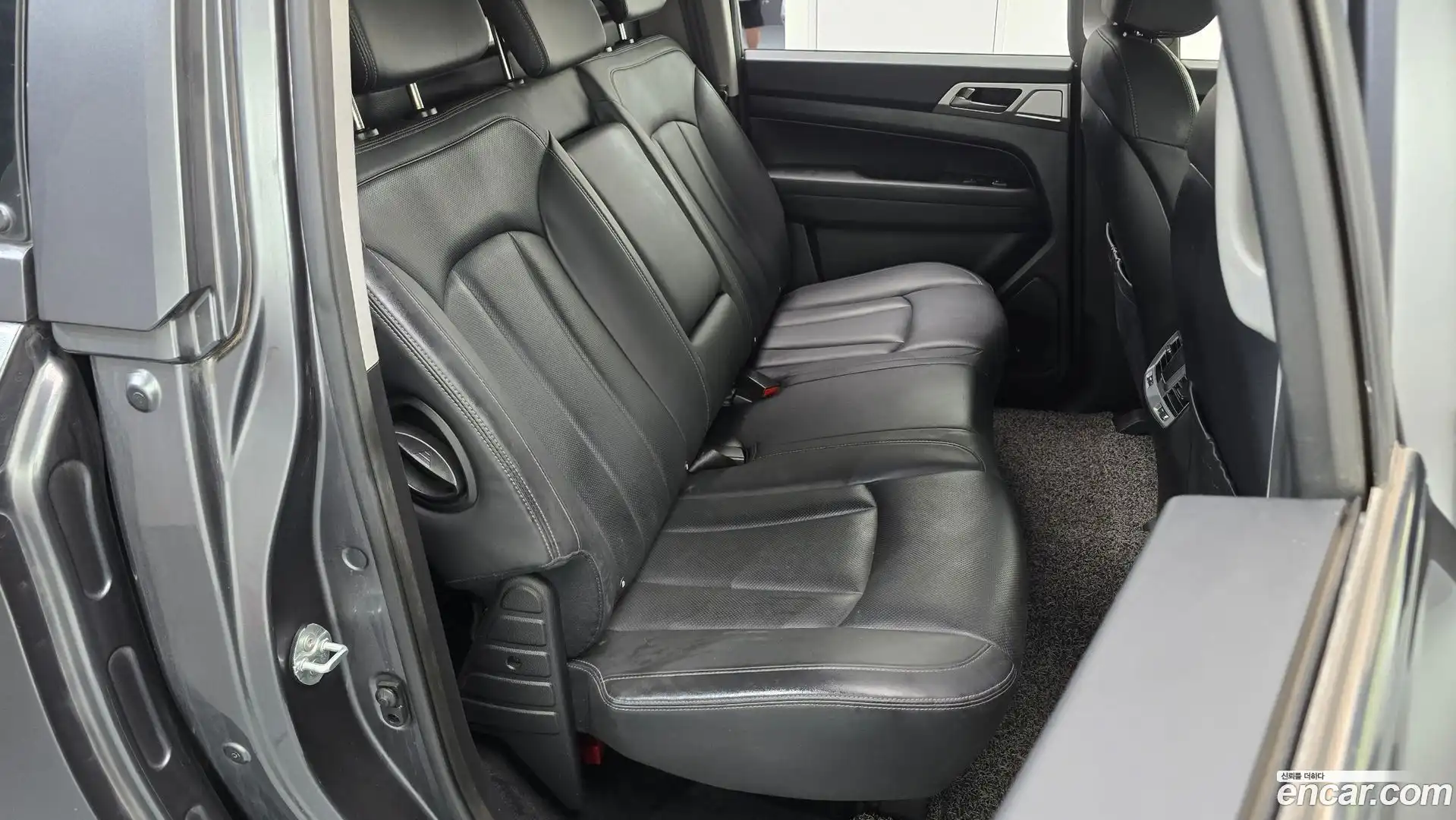 Rexton KG Mobility 2019.6-OPTION-015