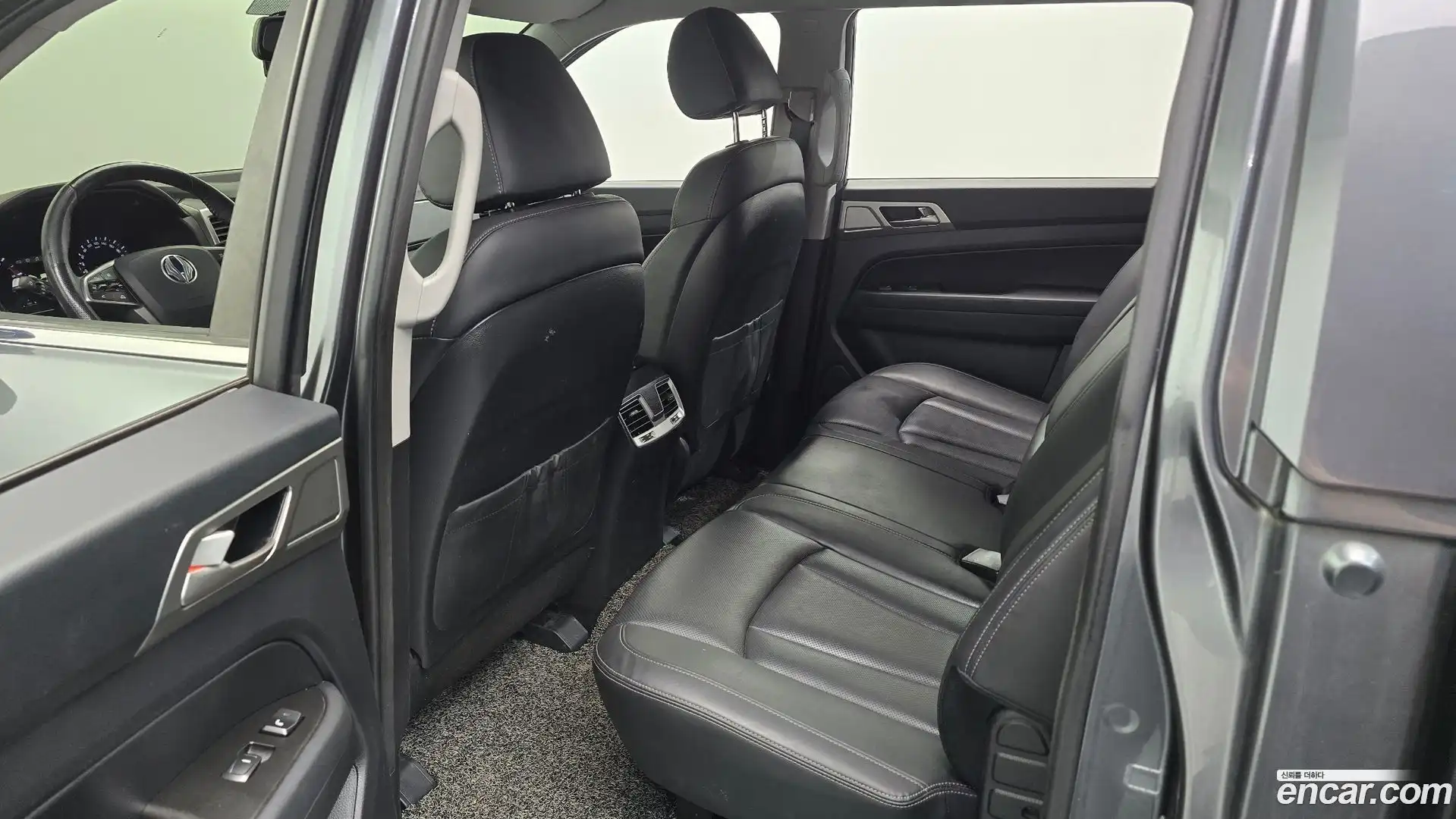 Rexton KG Mobility 2019.6-OPTION-016