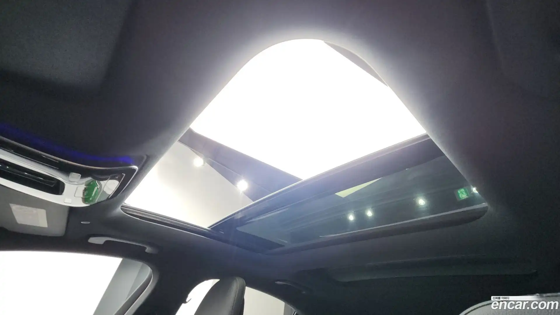 C-Class Mercedes-Benz 2024.3-OPTION-020