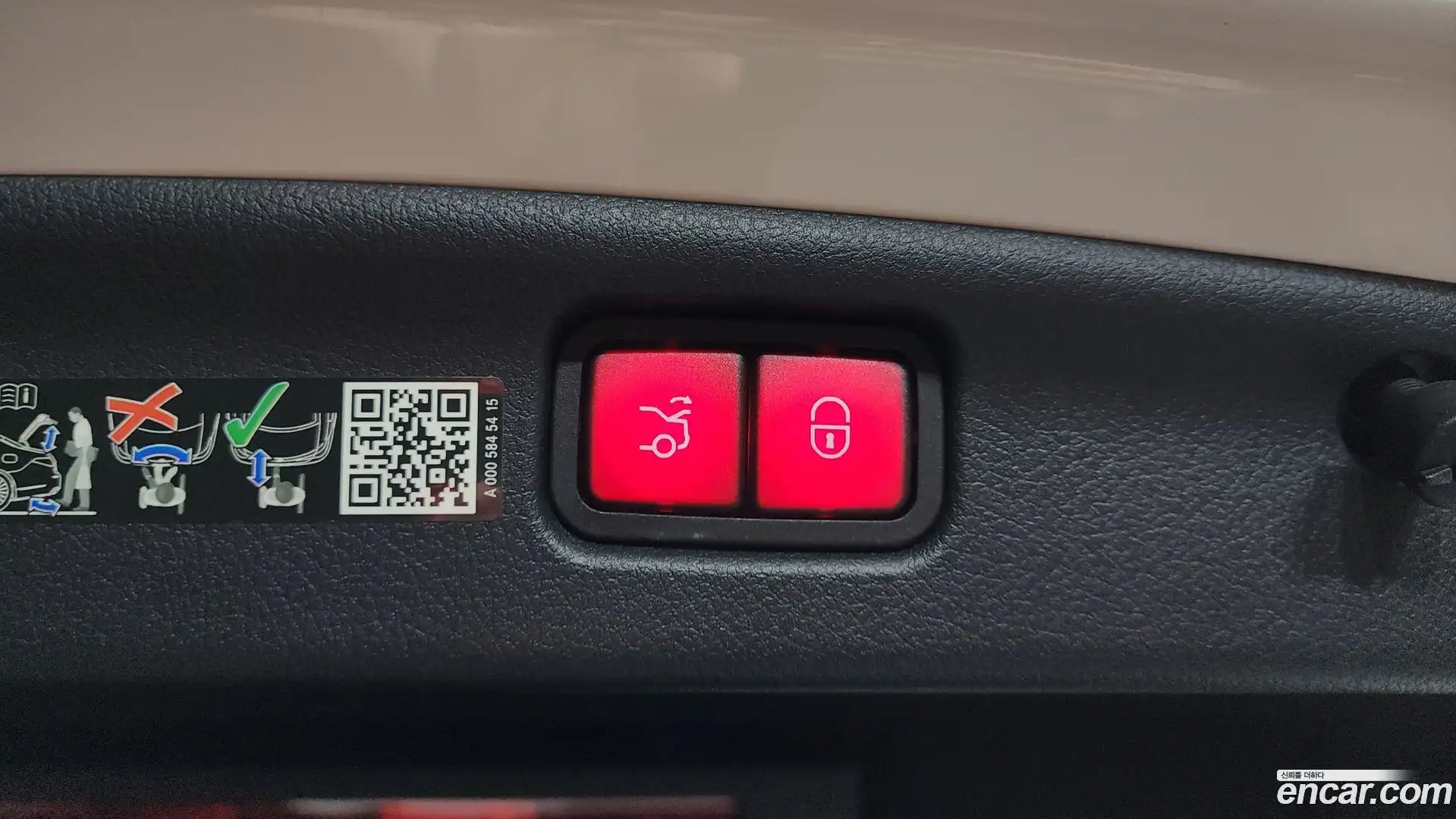 C-Class Mercedes-Benz 2024.3-OPTION-021