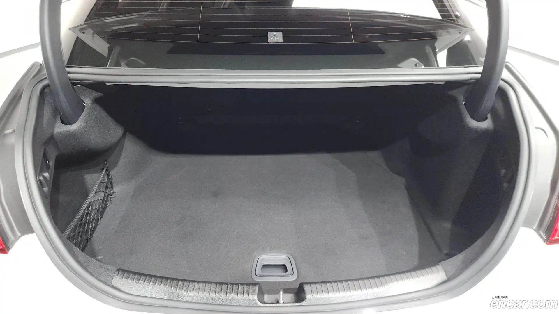 C-Class Mercedes-Benz 2024.3-OPTION-022