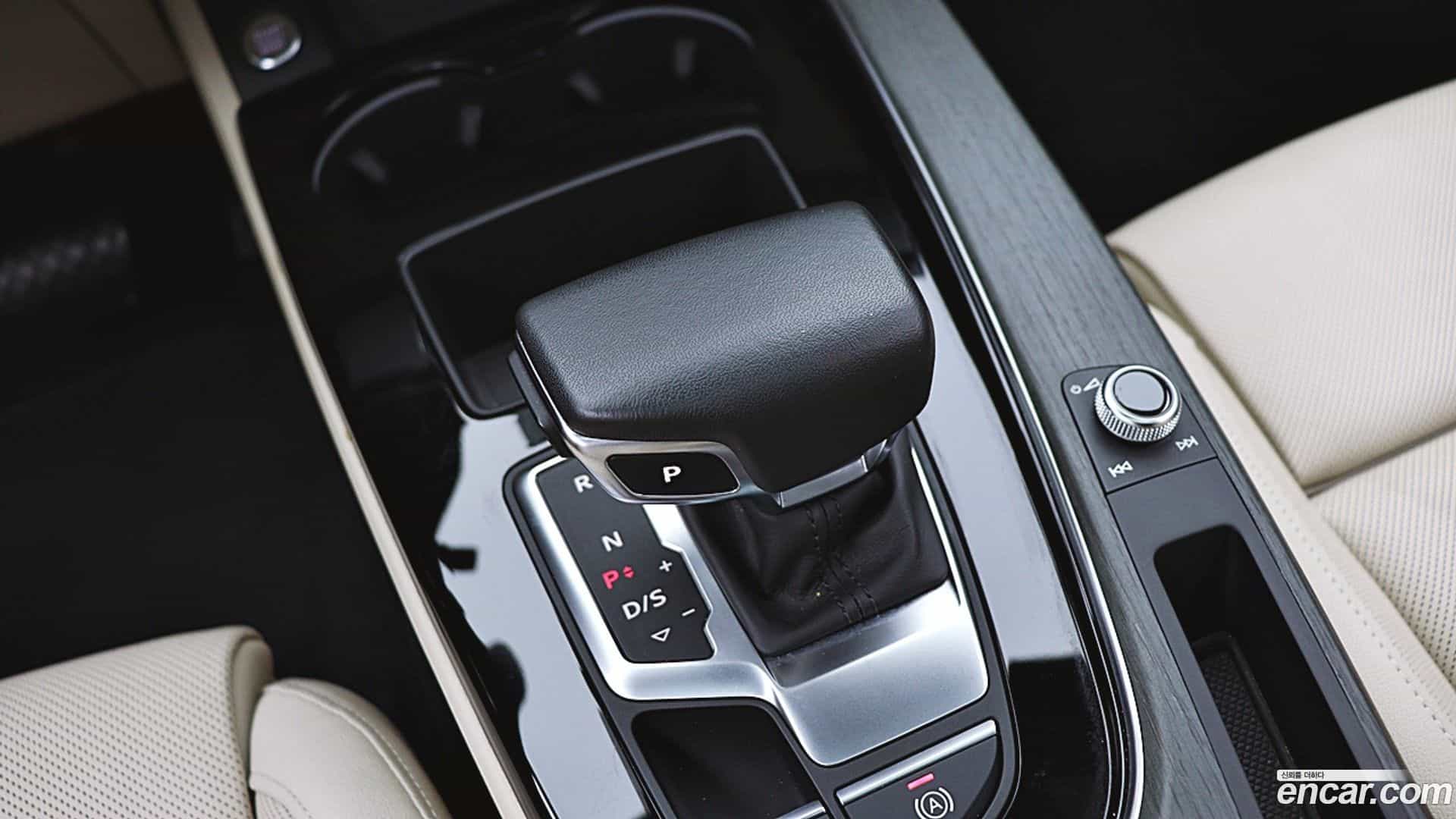 A4 Audi 2023.1-INNER-009