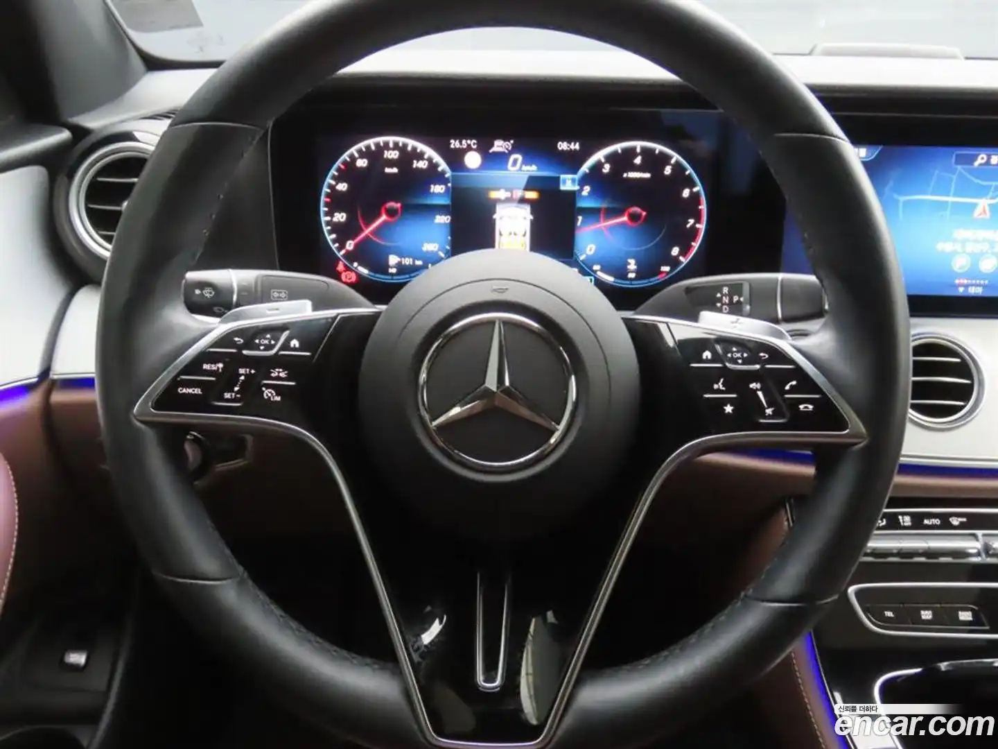 E-Class Mercedes-Benz 2021.7-OPTION-015