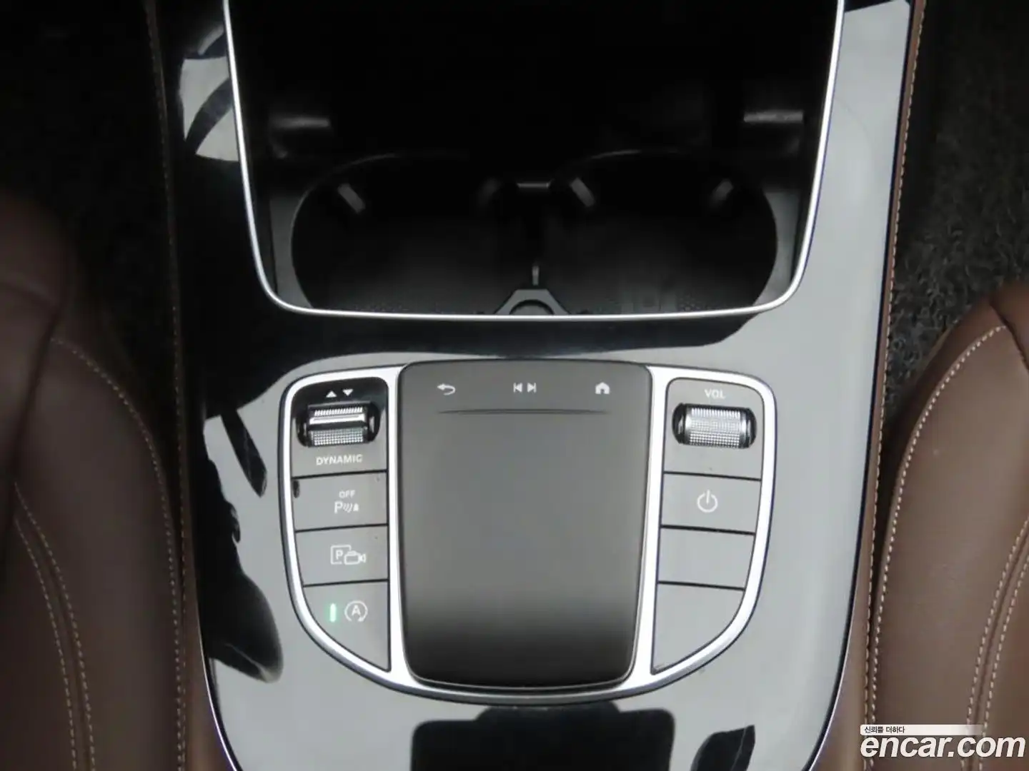 E-Class Mercedes-Benz 2021.7-OPTION-017