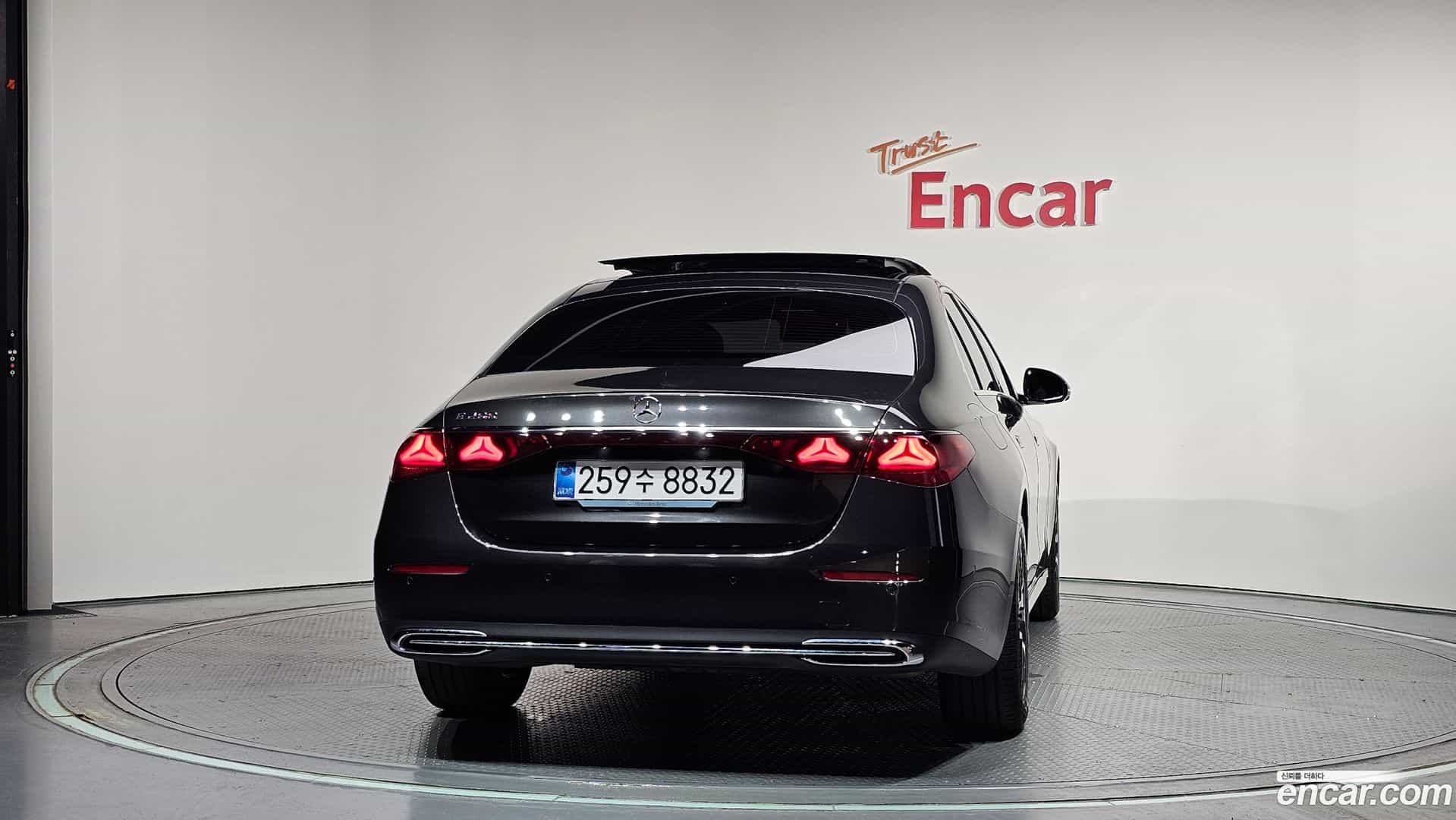 E-Class Mercedes-Benz 2025.2-OUTER-004