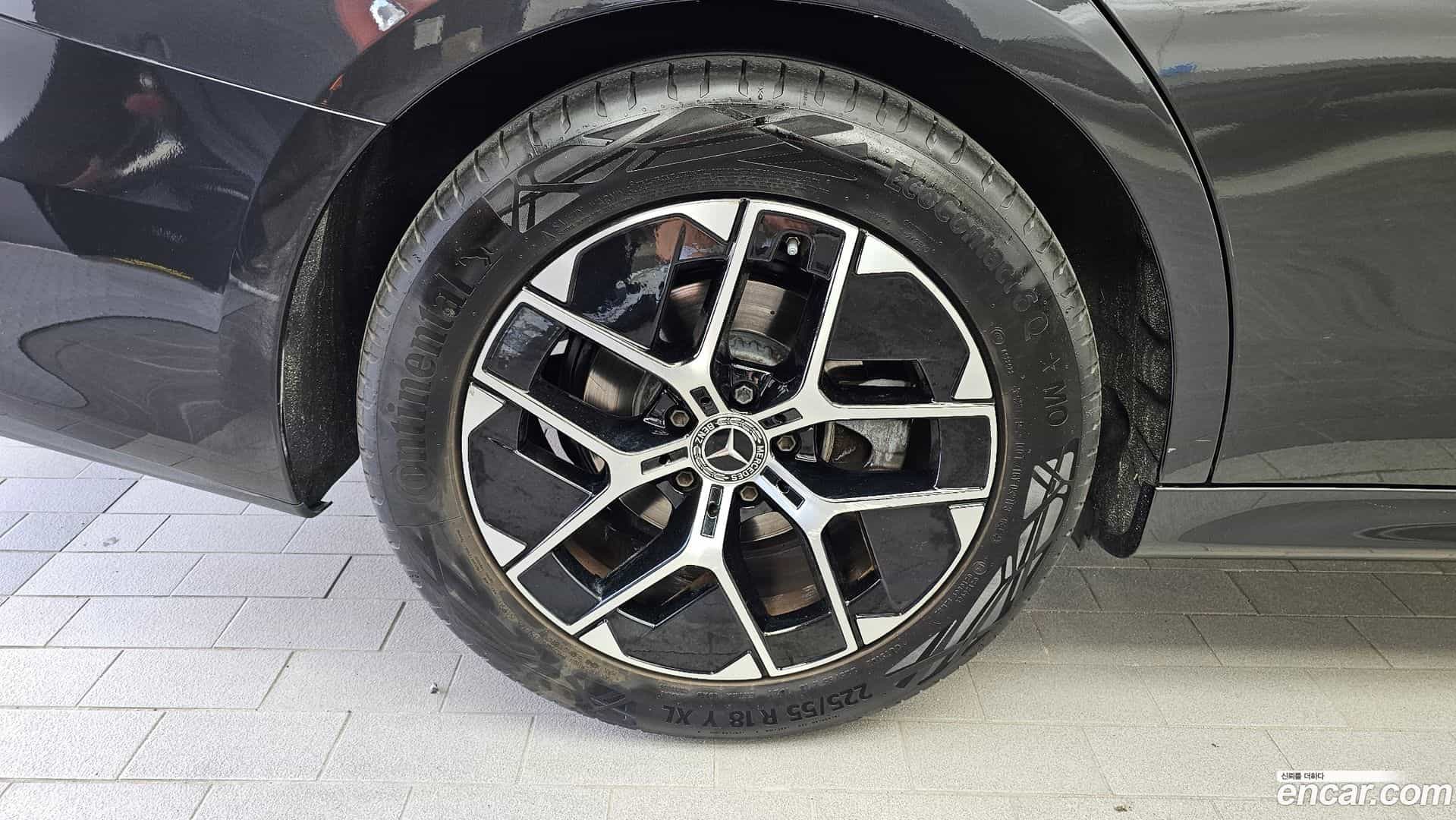 E-Class Mercedes-Benz 2025.2-OUTER-005