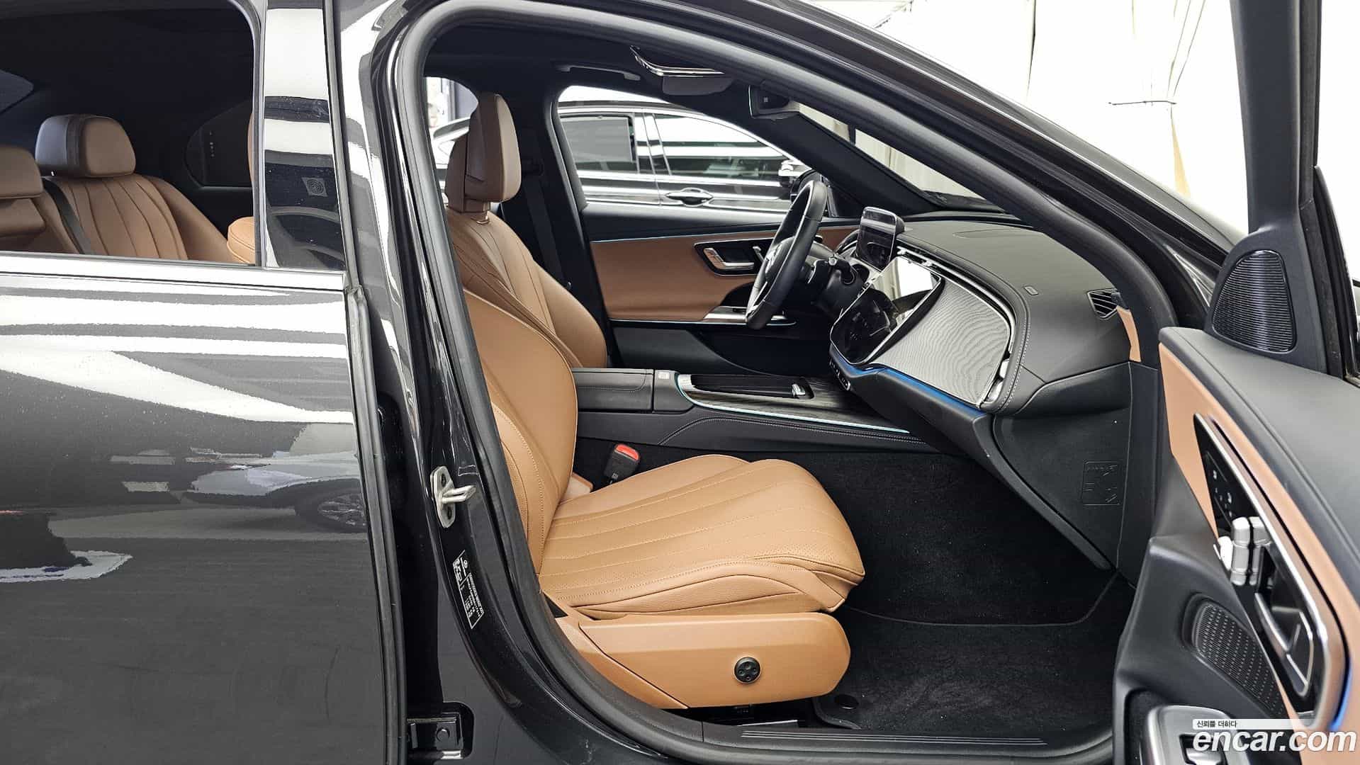 E-Class Mercedes-Benz 2025.2-OPTION-015