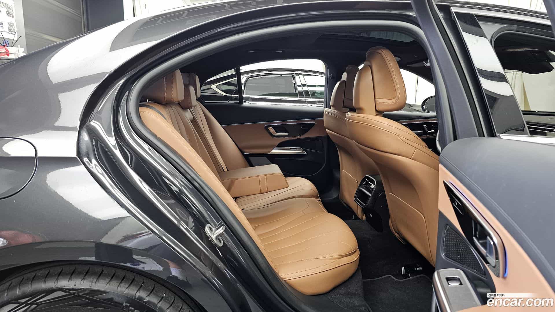 E-Class Mercedes-Benz 2025.2-OPTION-016