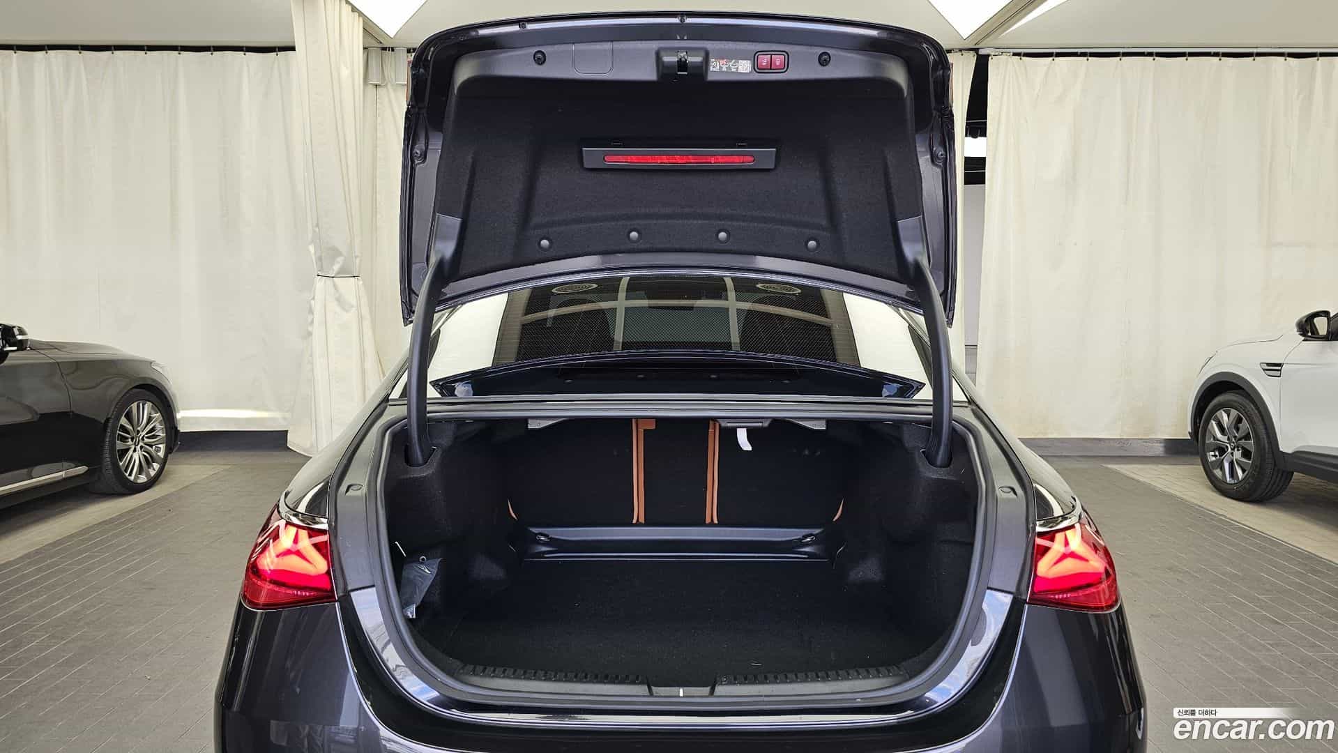 E-Class Mercedes-Benz 2025.2-OPTION-024