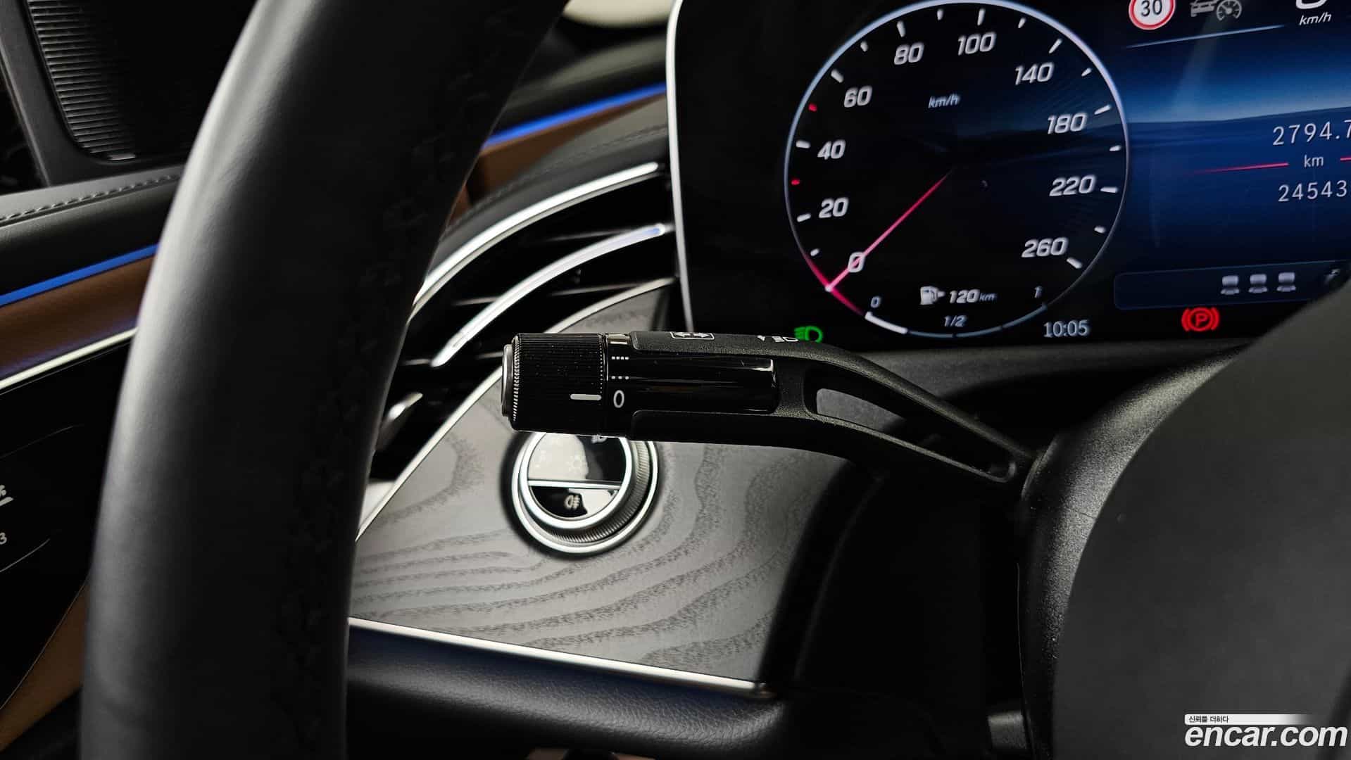 E-Class Mercedes-Benz 2025.2-OPTION-043