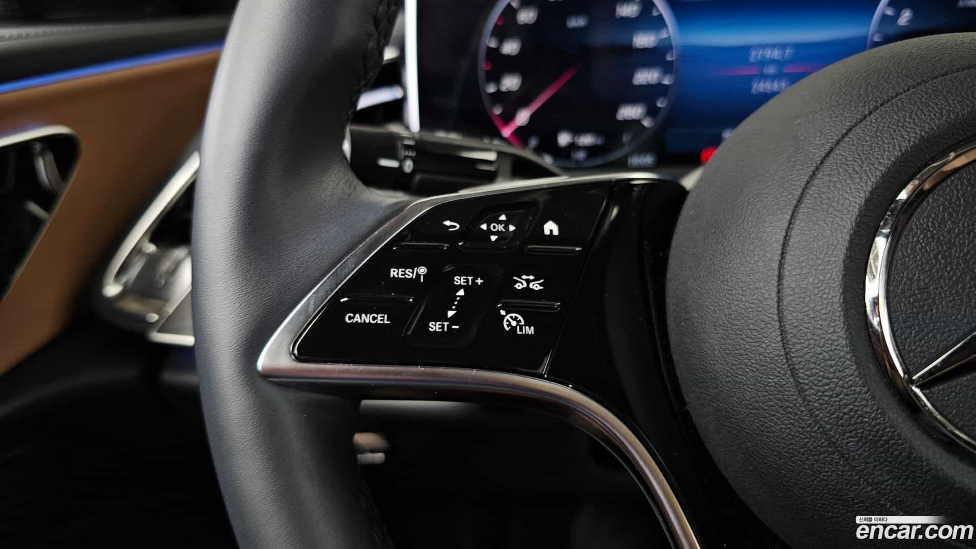 E-Class Mercedes-Benz 2025.2-OPTION-045