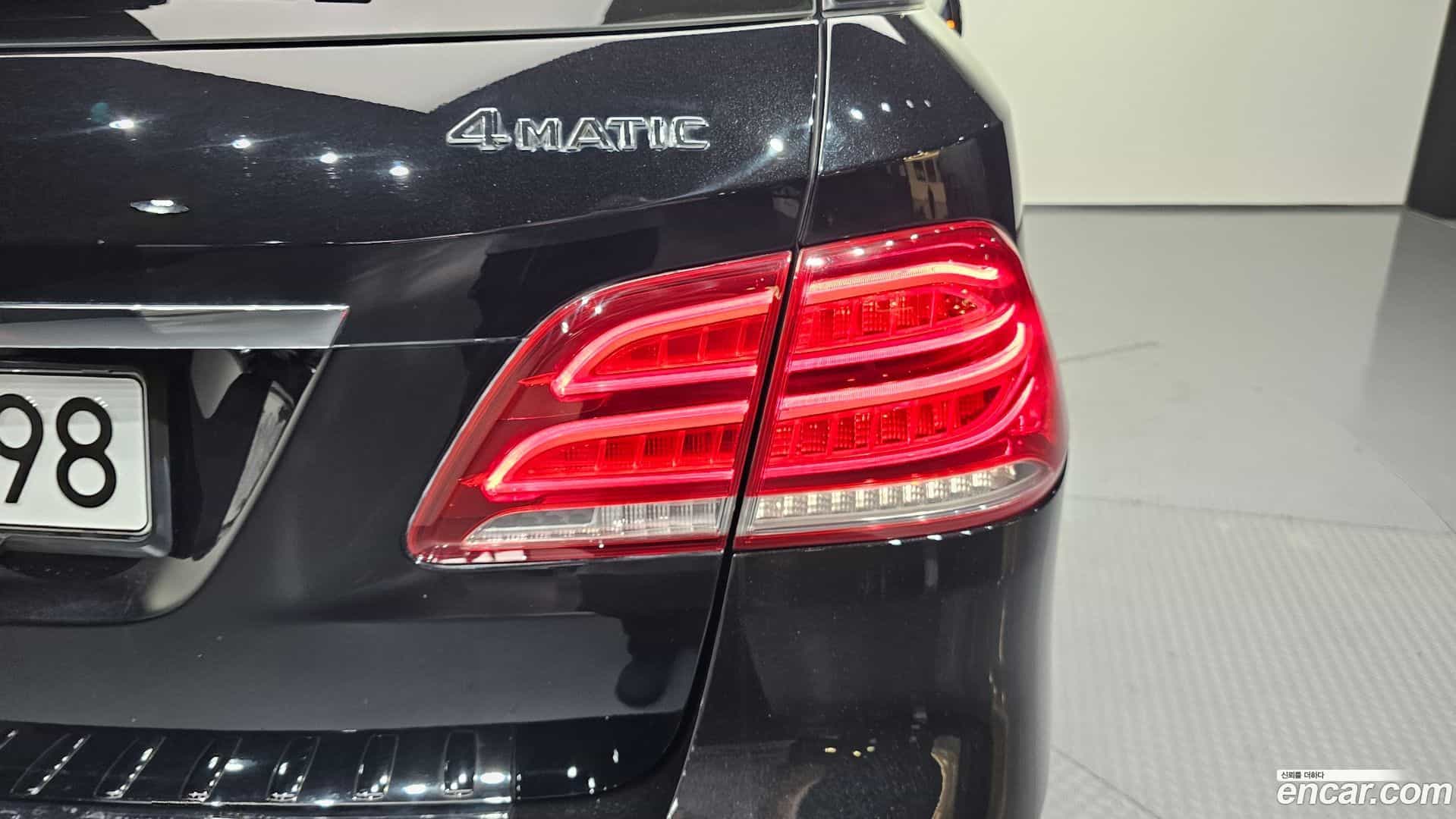 GLE-Class Mercedes-Benz 2016.8-OUTER-033