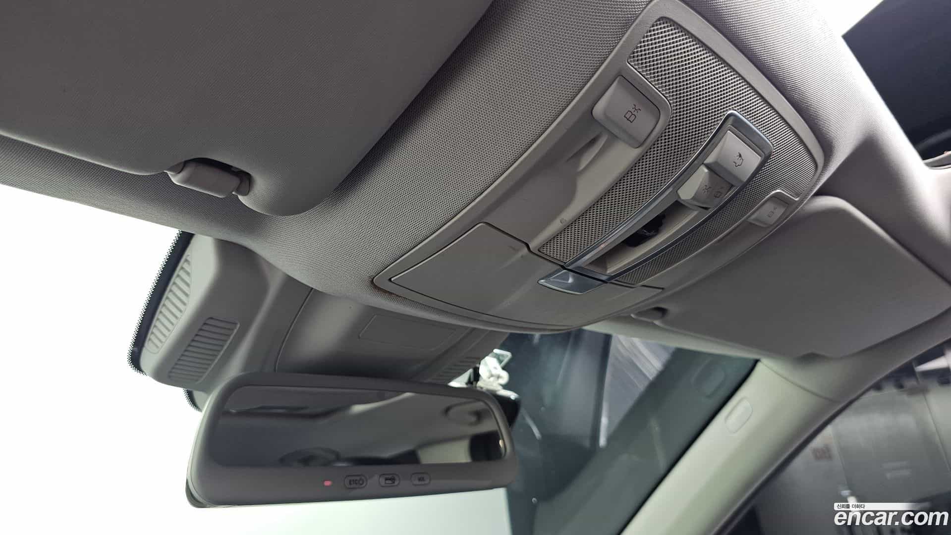 GLE-Class Mercedes-Benz 2016.8-OPTION-040