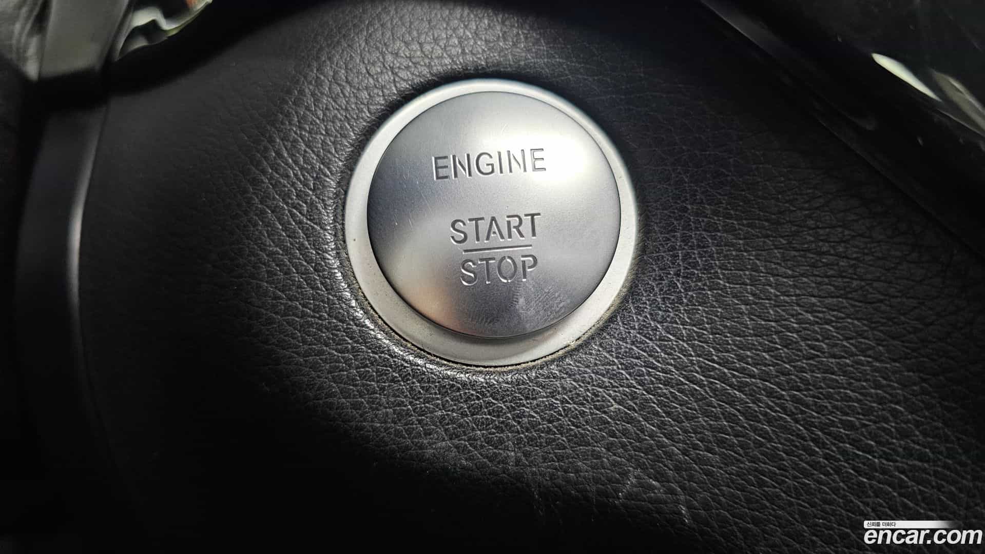 GLE-Class Mercedes-Benz 2016.8-OPTION-043