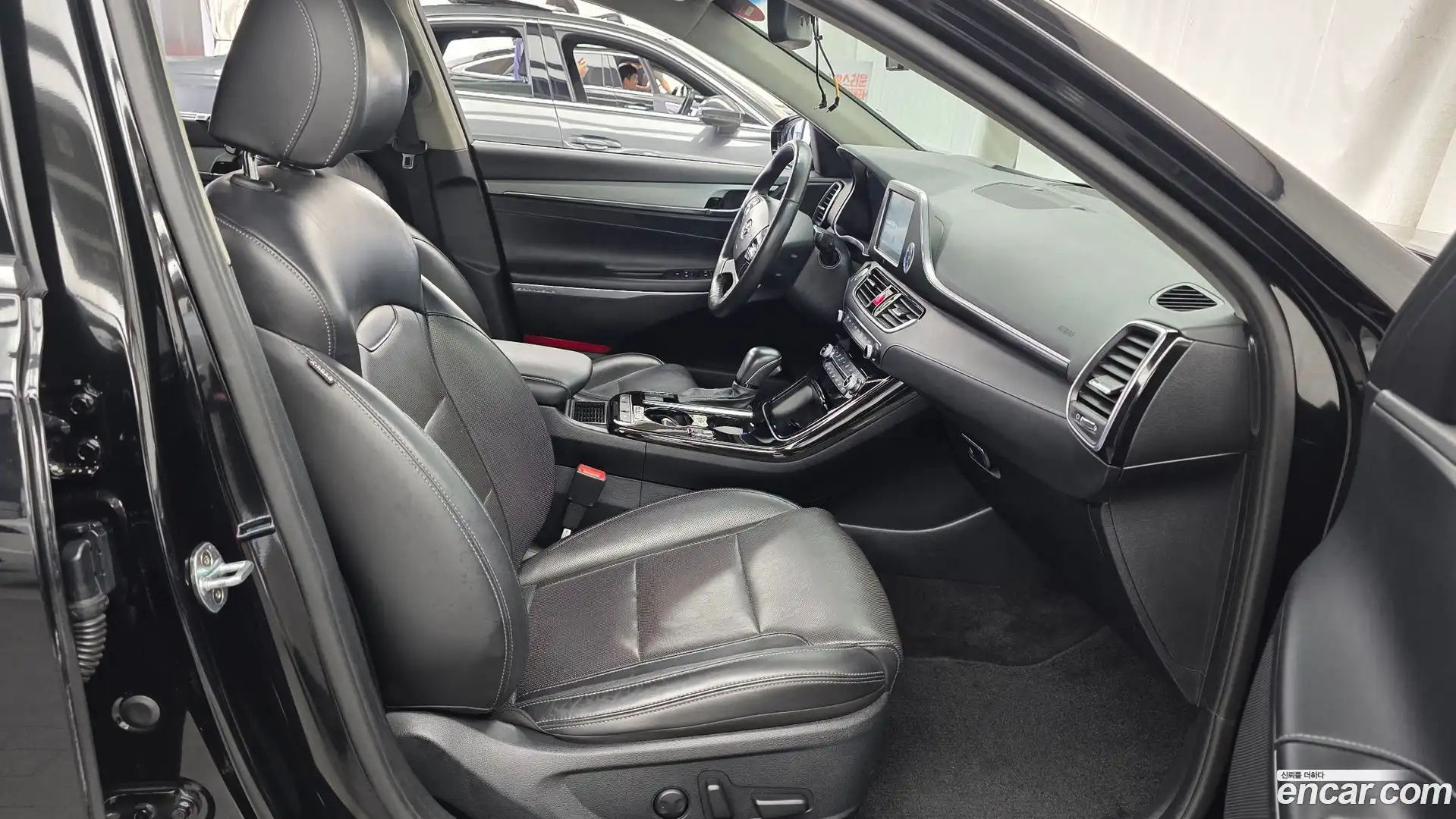 Grandeur Hyundai 2017.5-INNER-036