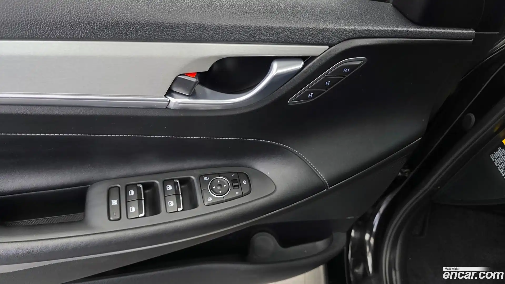 Grandeur Hyundai 2017.5-OPTION-043