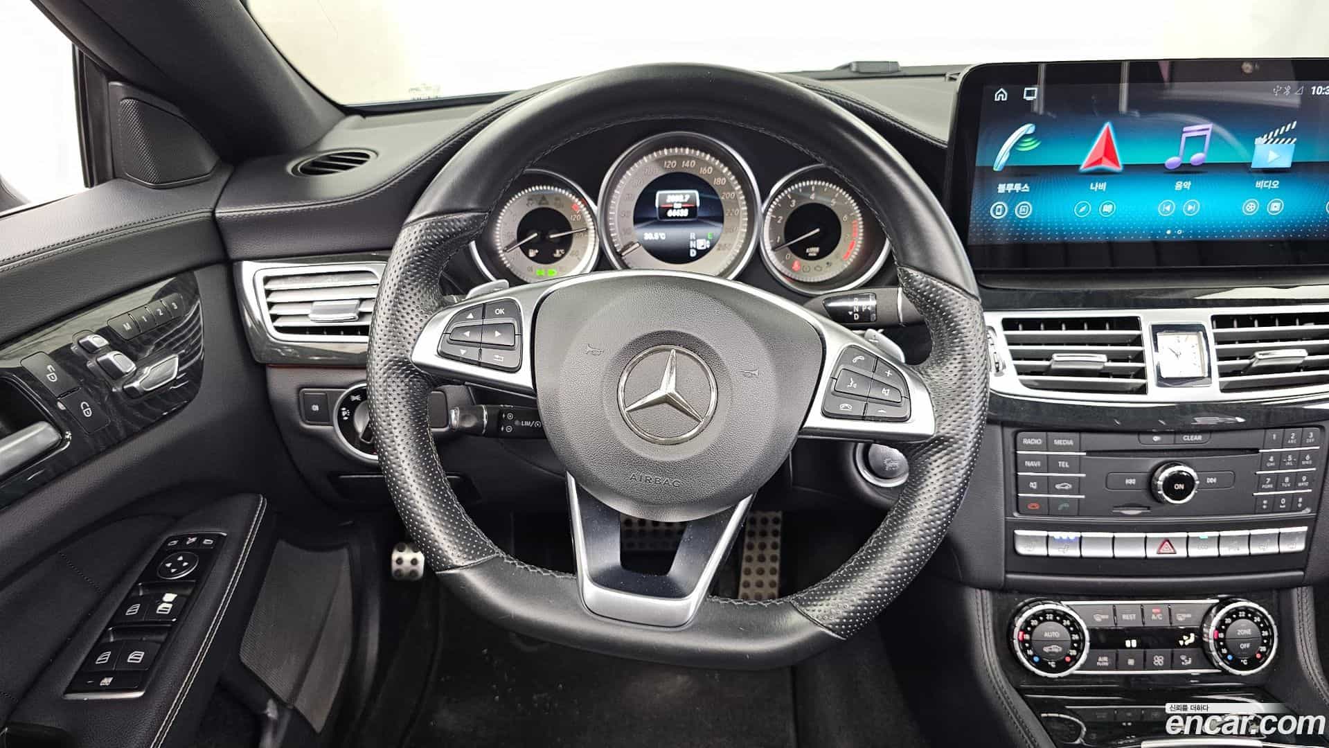 CLS-Class Mercedes-Benz 2015.10-OPTION-017