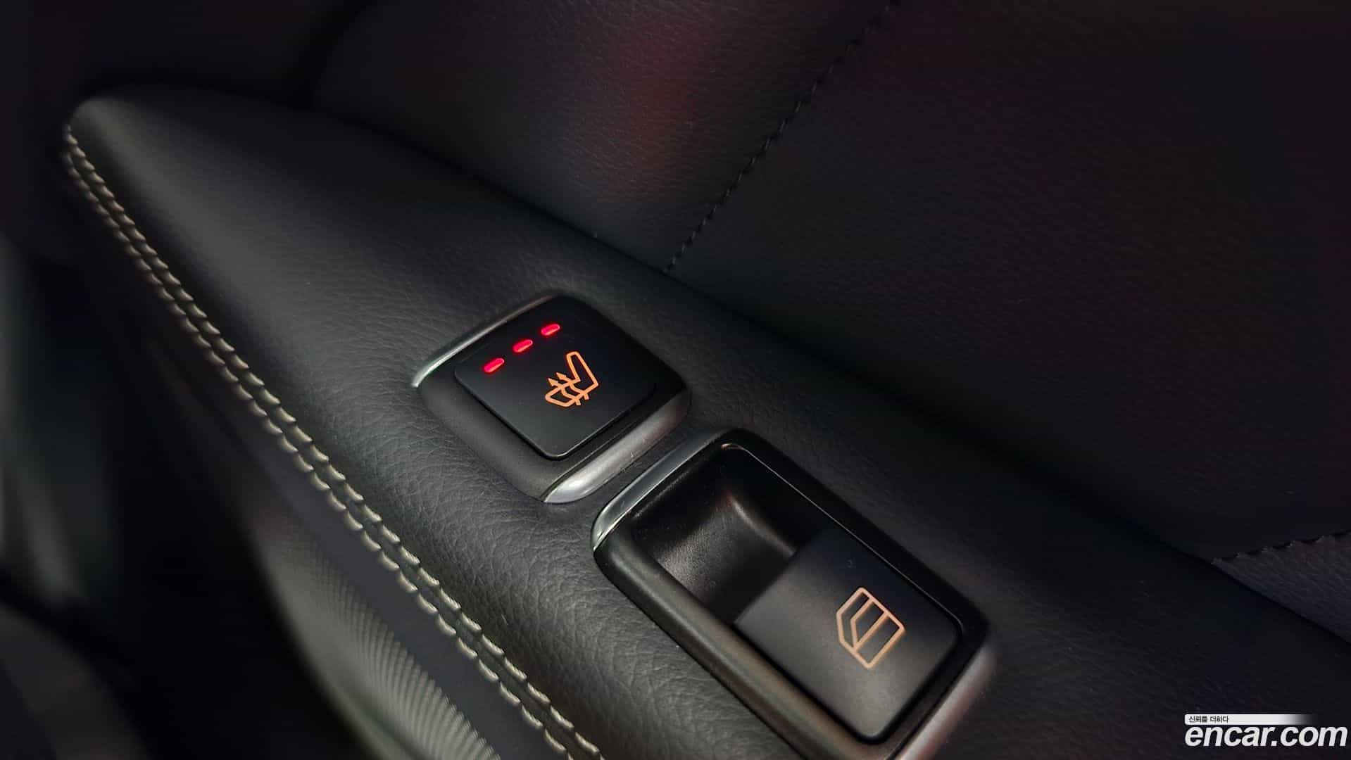 CLS-Class Mercedes-Benz 2015.10-OPTION-023