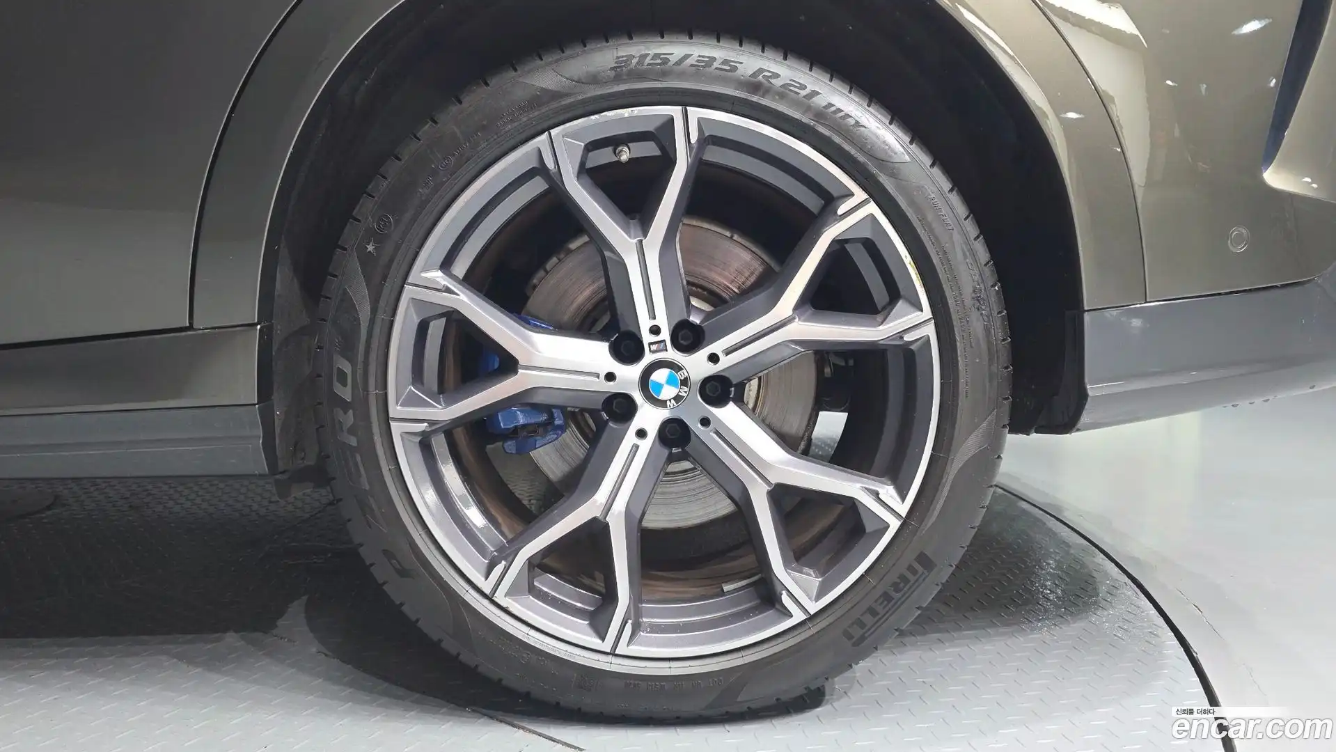 X6 BMW 2021.4-OUTER-031