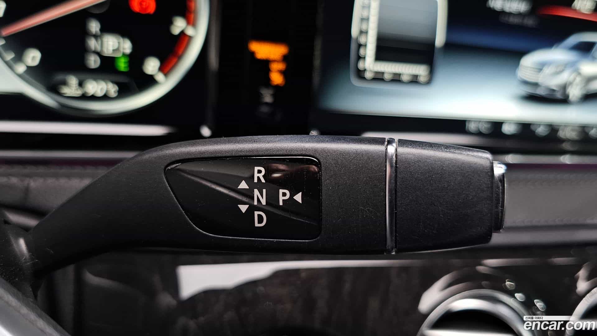 S-Class Mercedes-Benz 2017.6-INNER-009