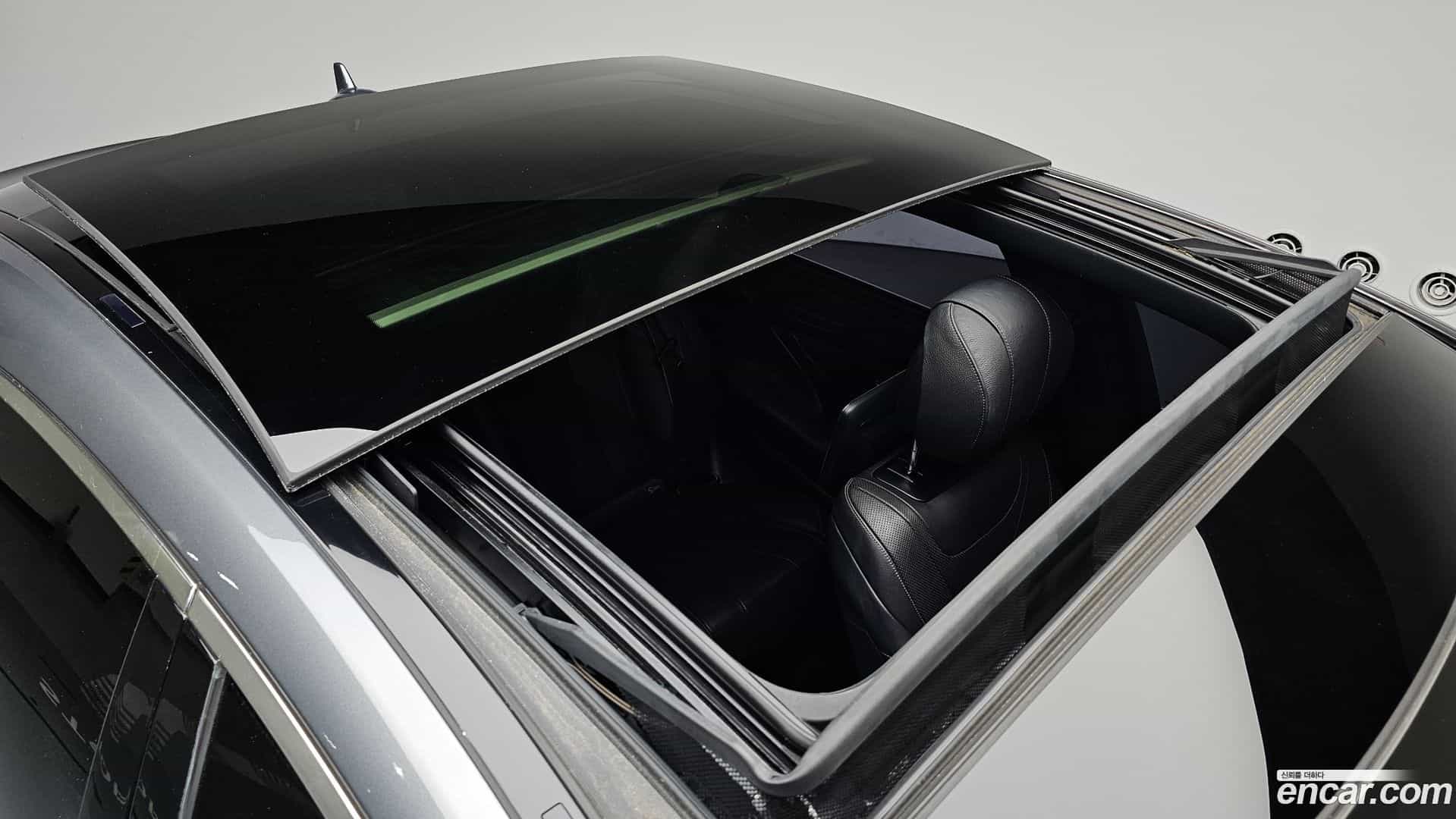 S-Class Mercedes-Benz 2017.6-OPTION-051