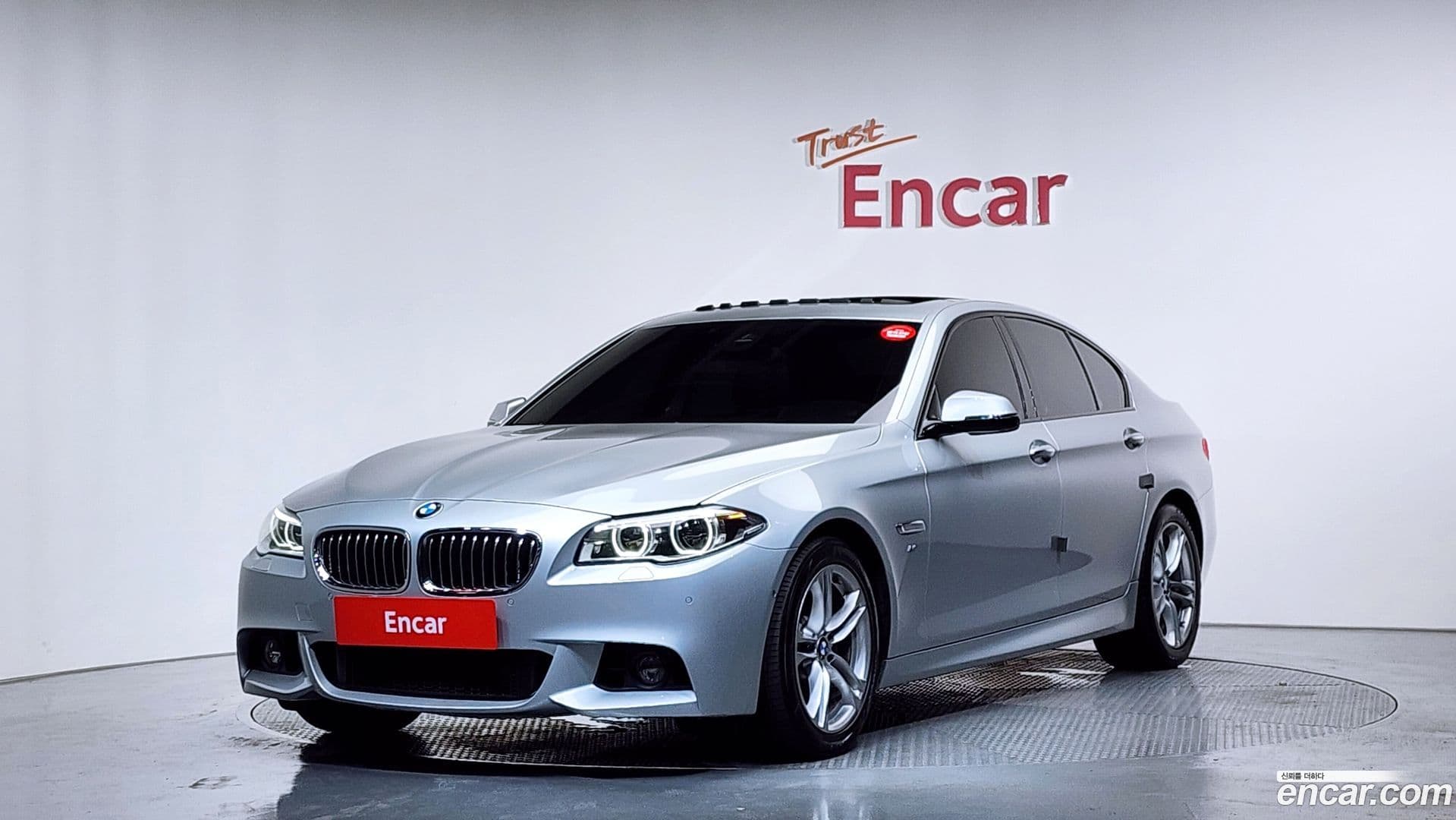 Main__Slider__Photo:5-Series BMW 2016.4-0