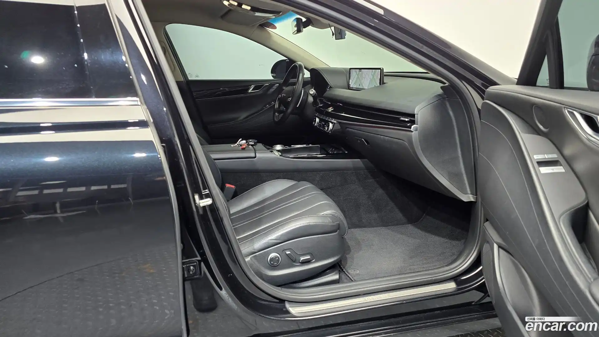 G80 Genesis 2020.3-INNER-036