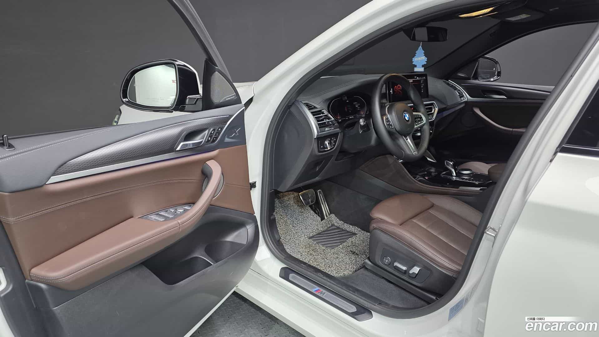 X4 BMW 2022.10-INNER-010