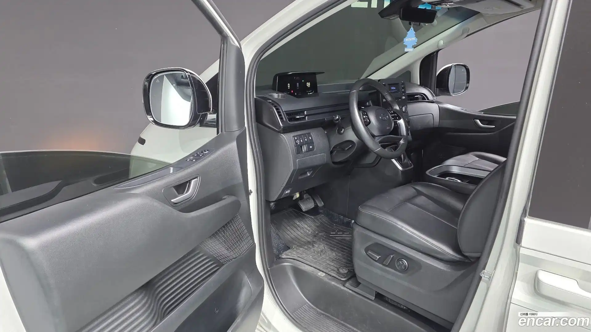 Staria Hyundai 2023.8-INNER-010