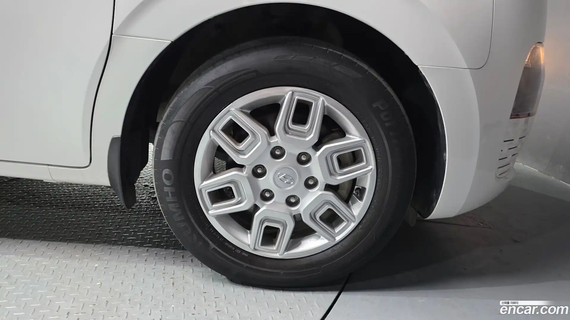 Staria Hyundai 2023.8-OUTER-031