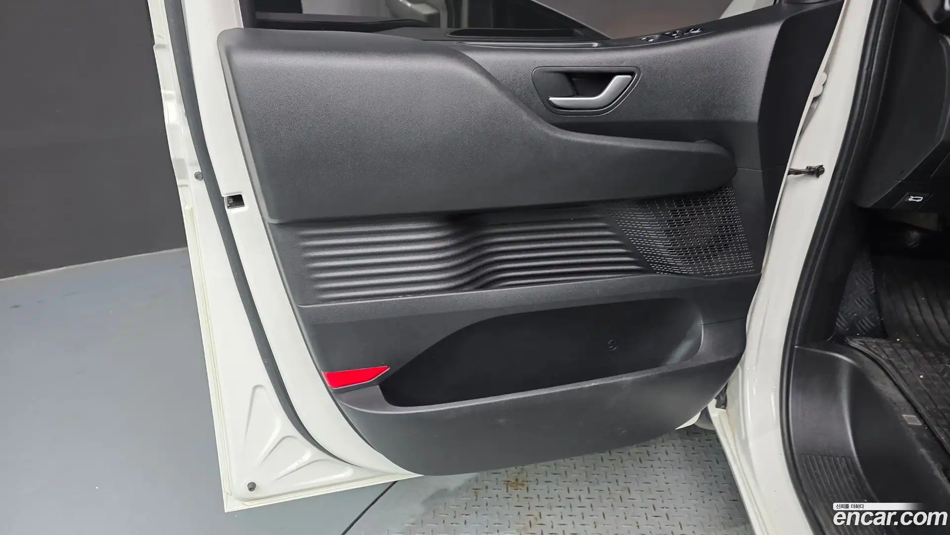 Staria Hyundai 2023.8-INNER-035
