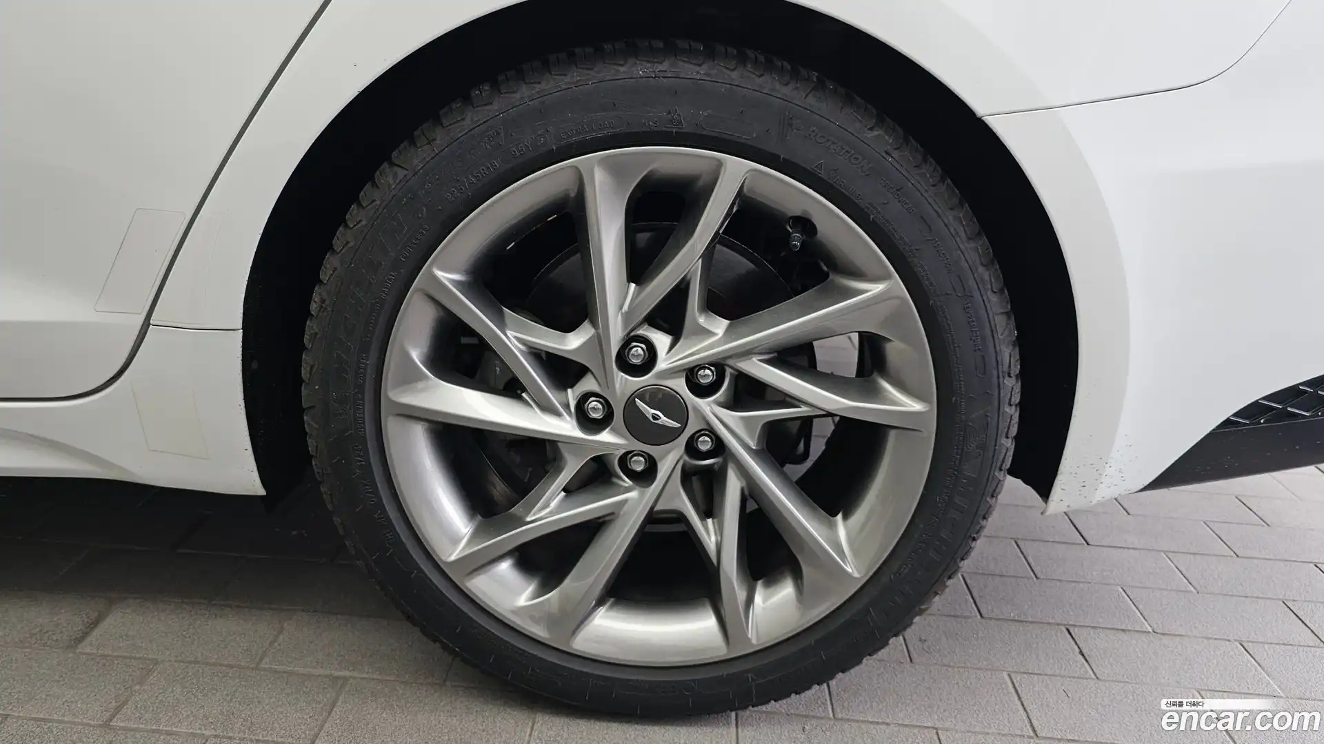 G70 Genesis 2020.11-OUTER-005
