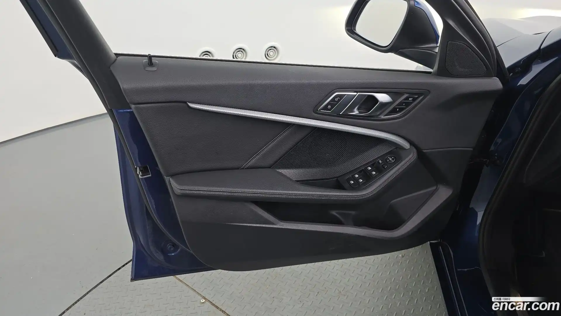 1-Series BMW 2022.5-INNER-034