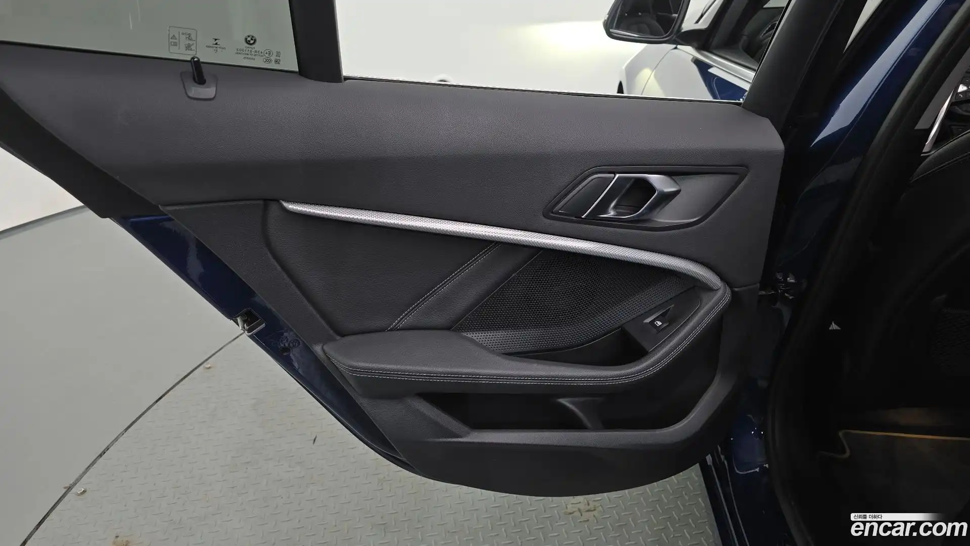 1-Series BMW 2022.5-INNER-035