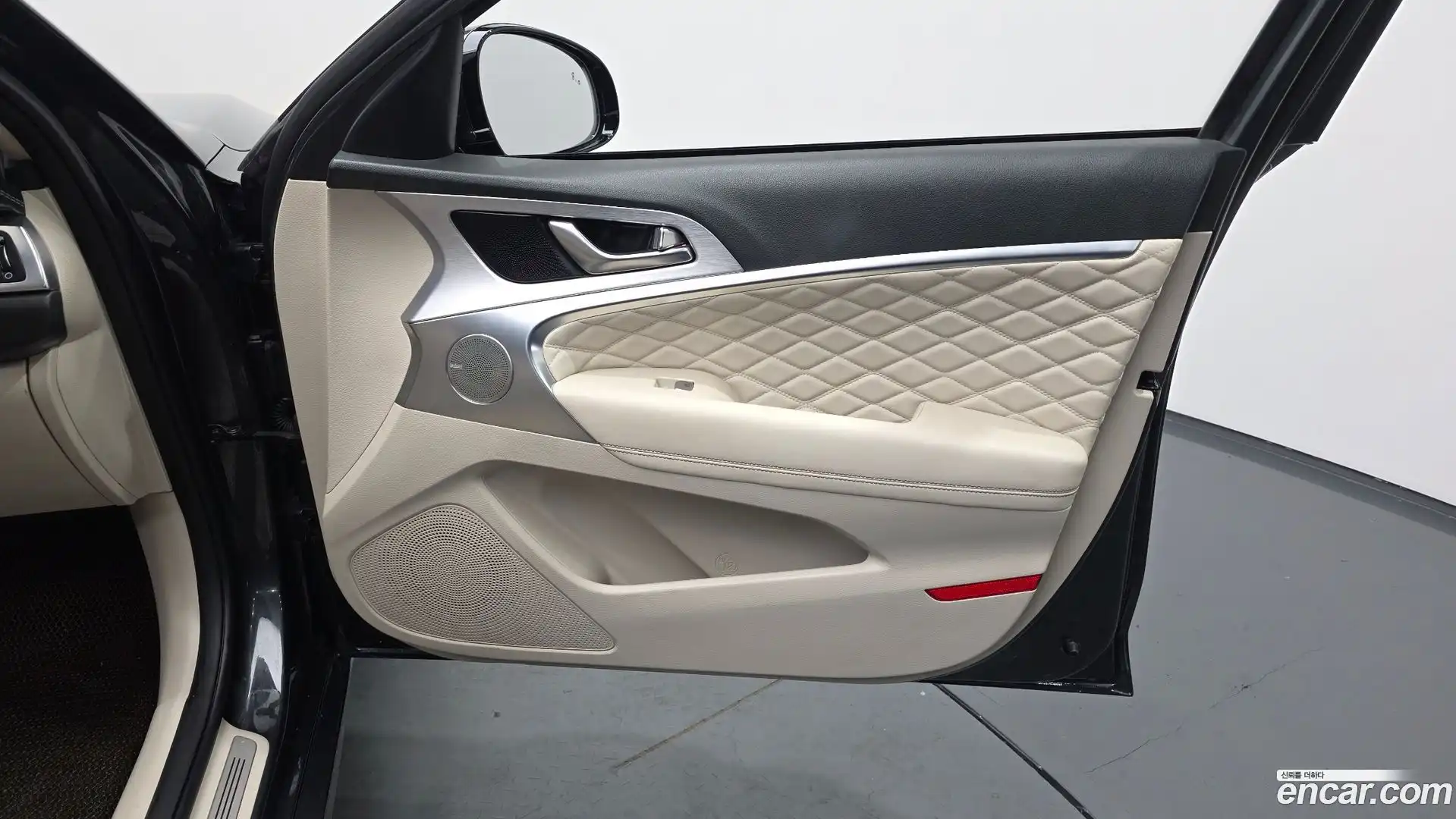 G70 Genesis 2017.9-INNER-035