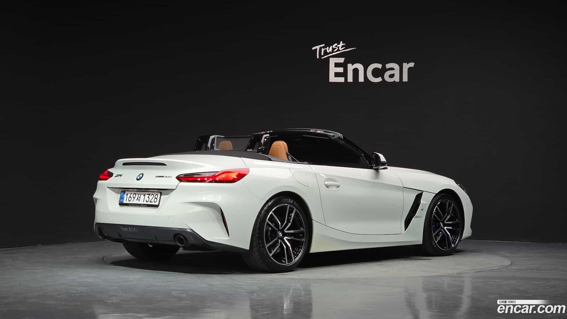 Z4 BMW 2022.7-OUTER-002