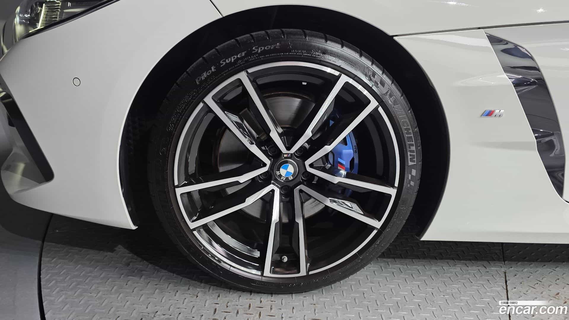 Z4 BMW 2022.7-OUTER-005