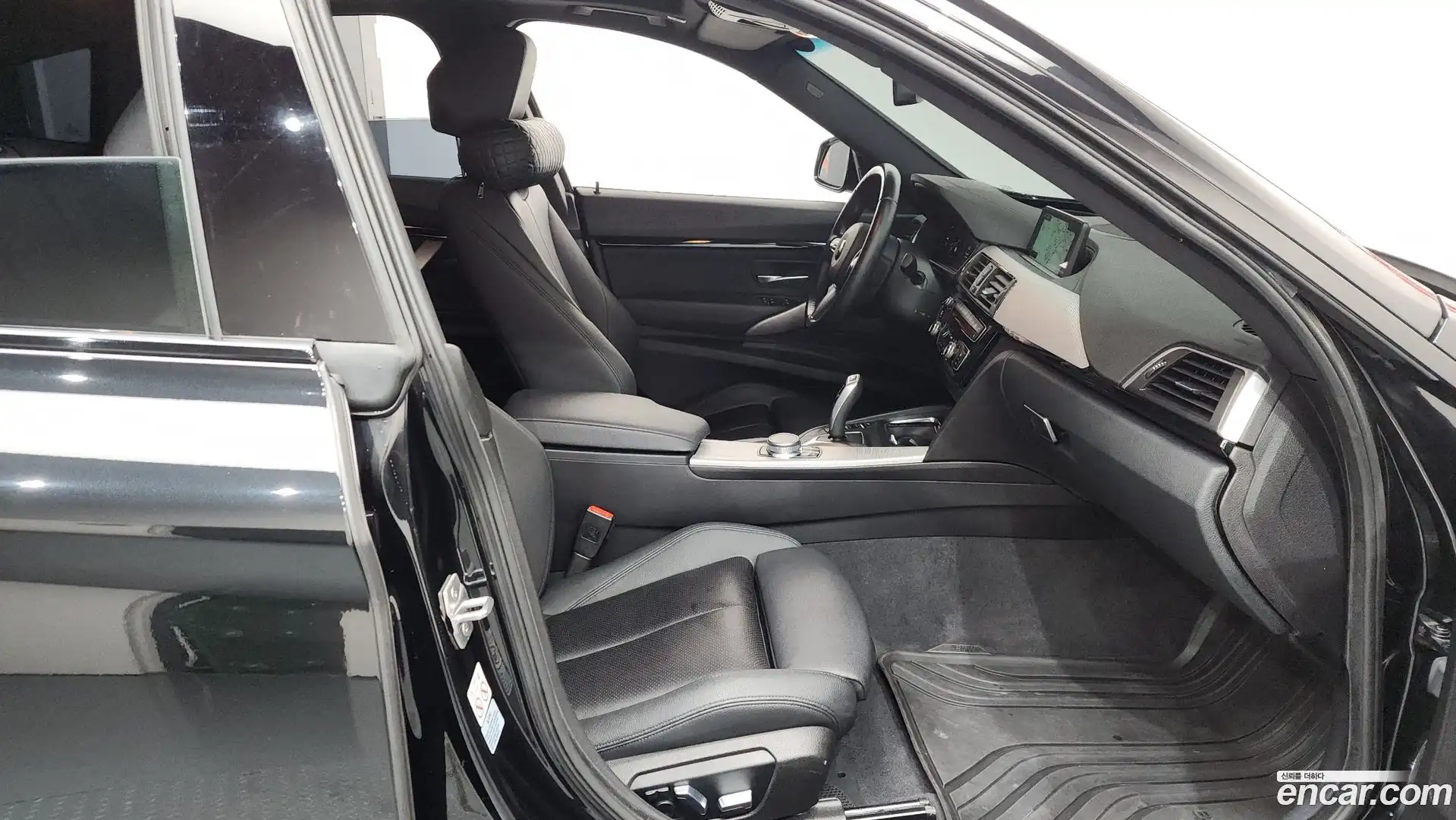 Gran Turismo BMW 2020.7-INNER-036