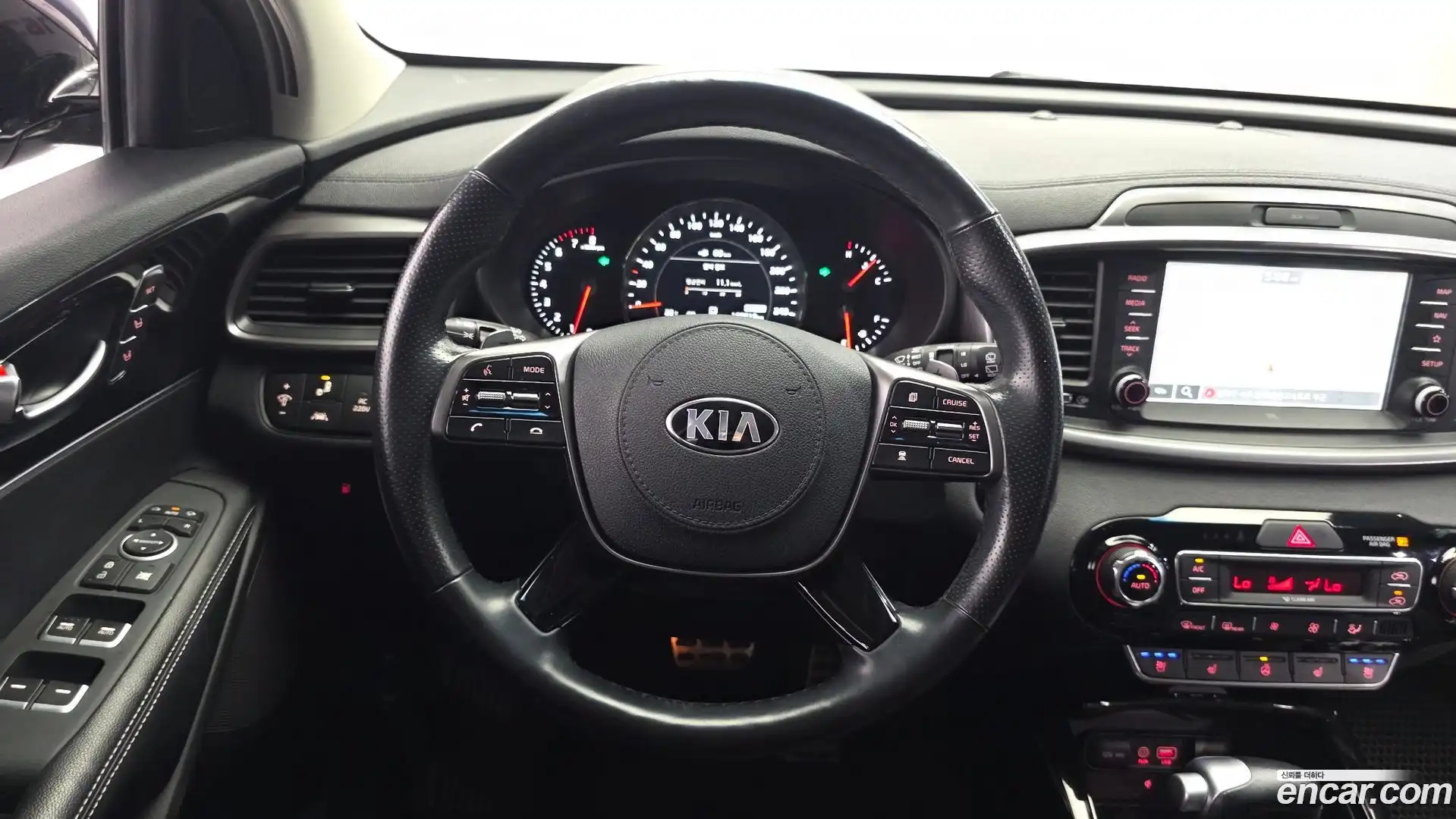 Sorento Kia 2019.7-OPTION-017
