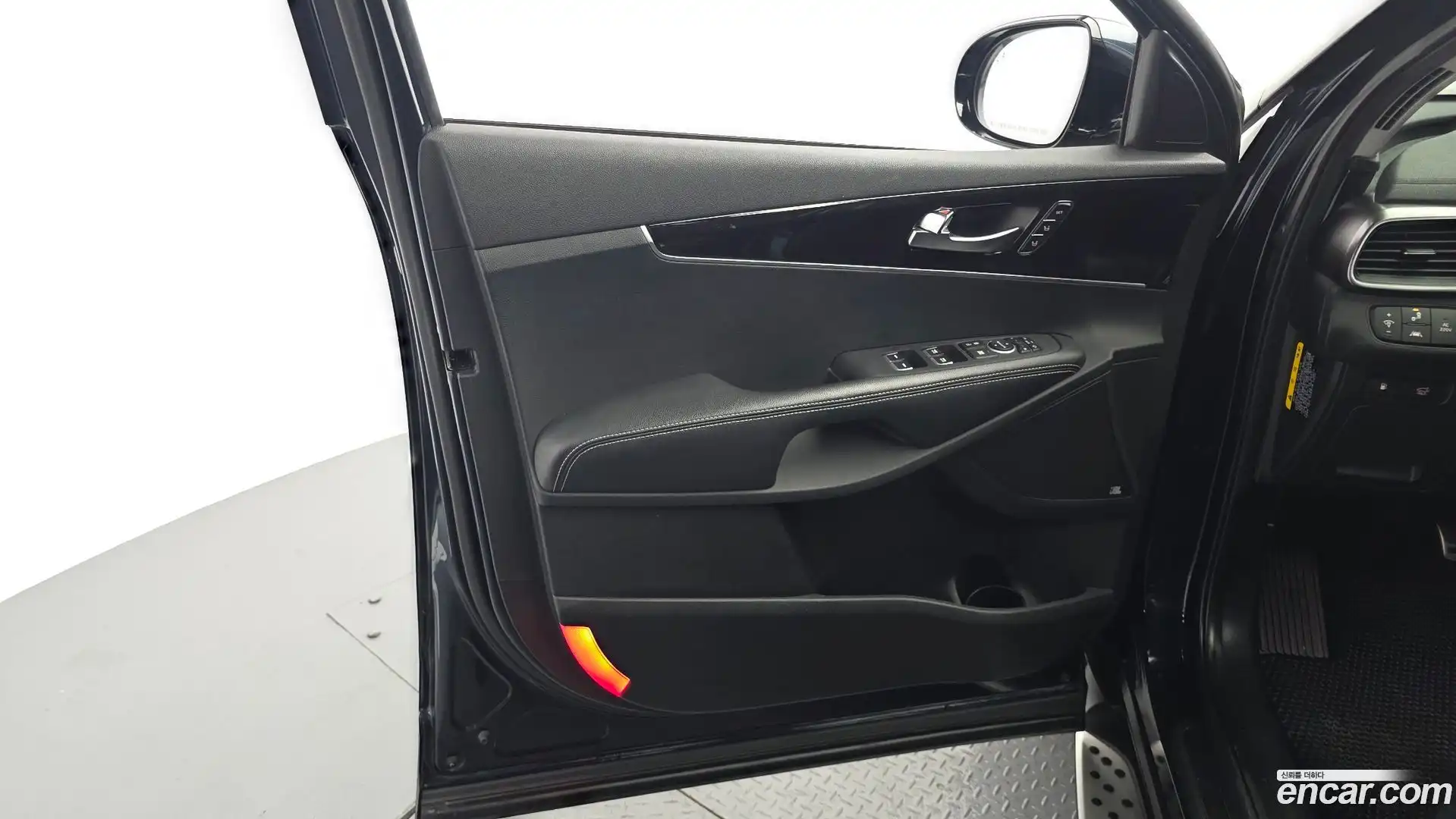 Sorento Kia 2019.7-INNER-034